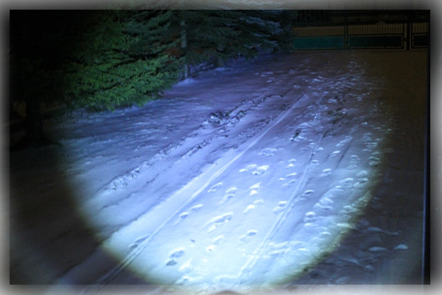 LATARKA LED SWAT AKU 18650 2 x ŁADOWARKA ZOOM Marka Verk Group