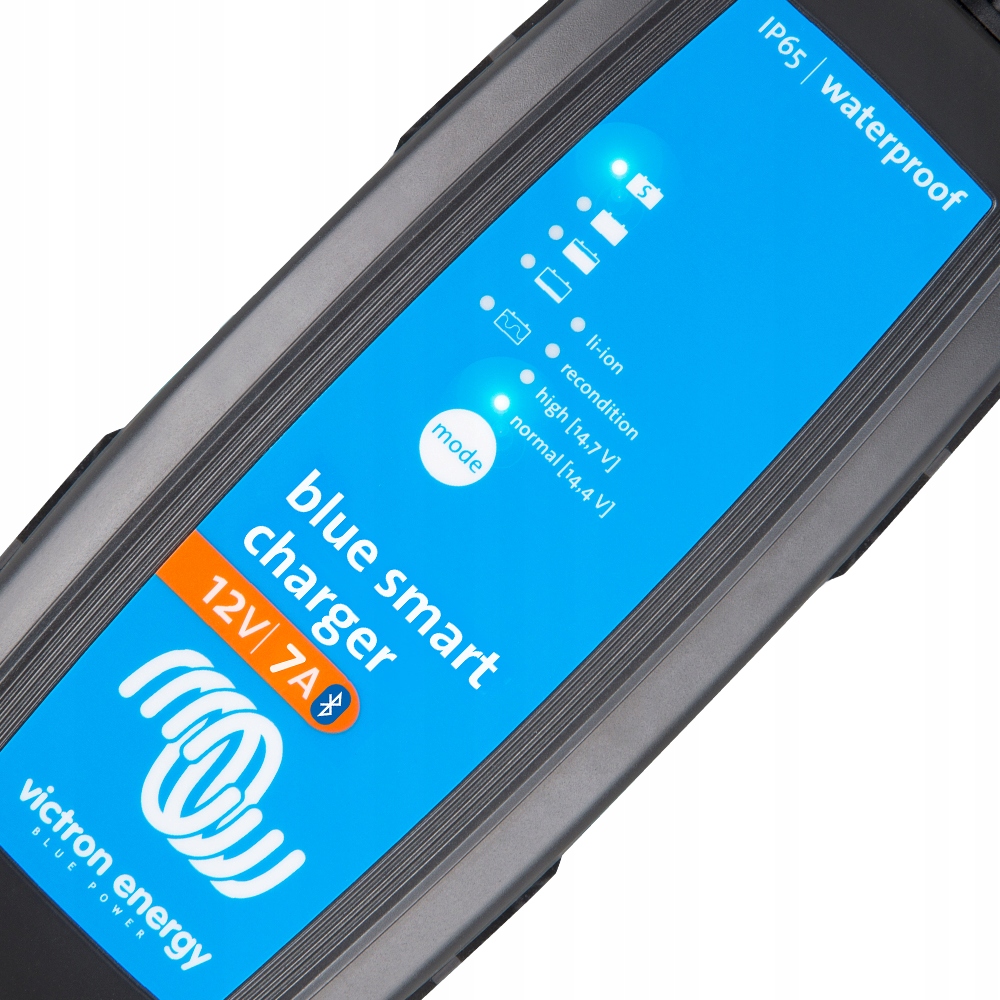 Хороший выпрямитель Victron Energy 12V 7A Blue IP65