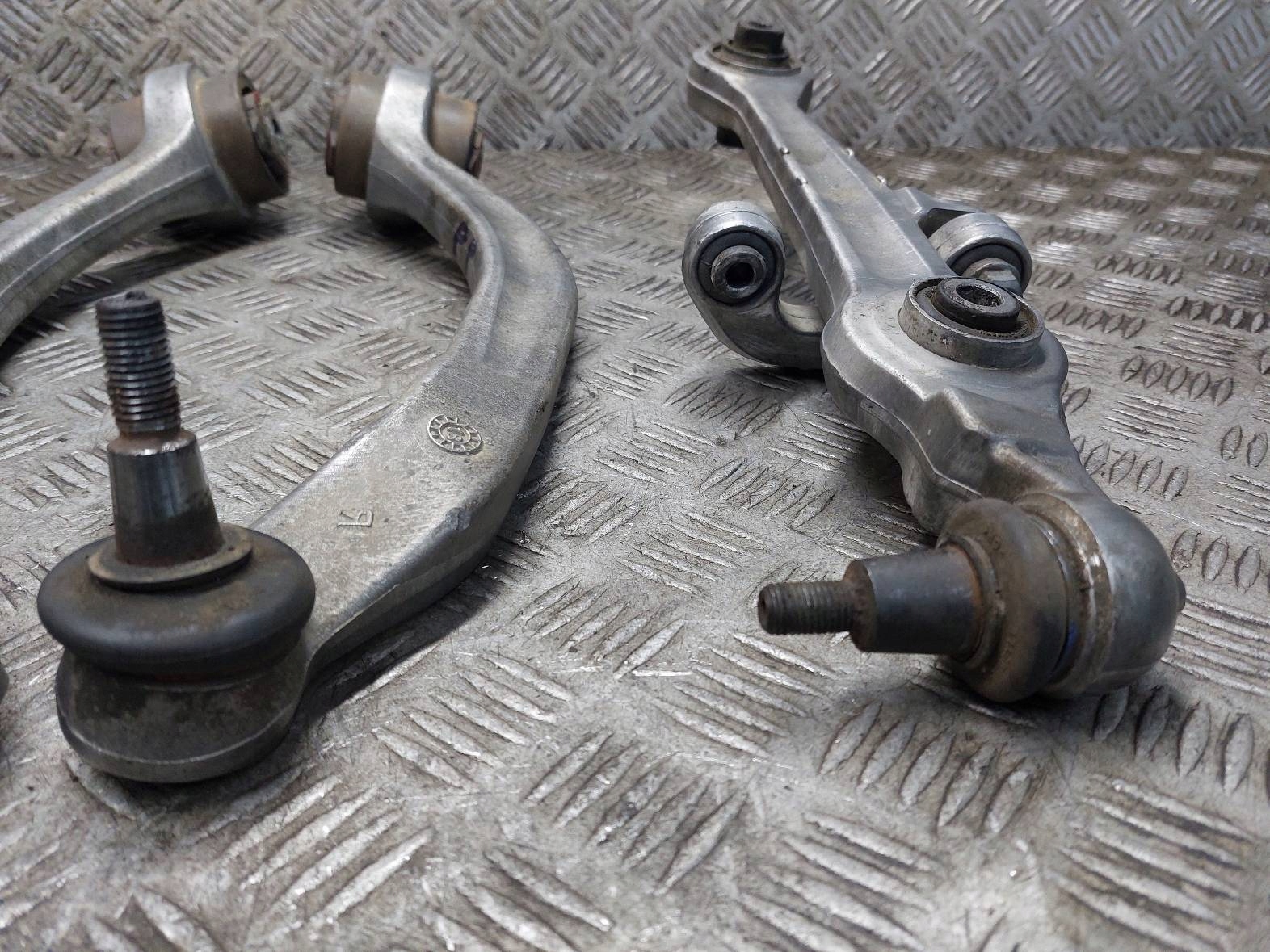Bras Avant KOMPLET AUDI A4 B5 FL