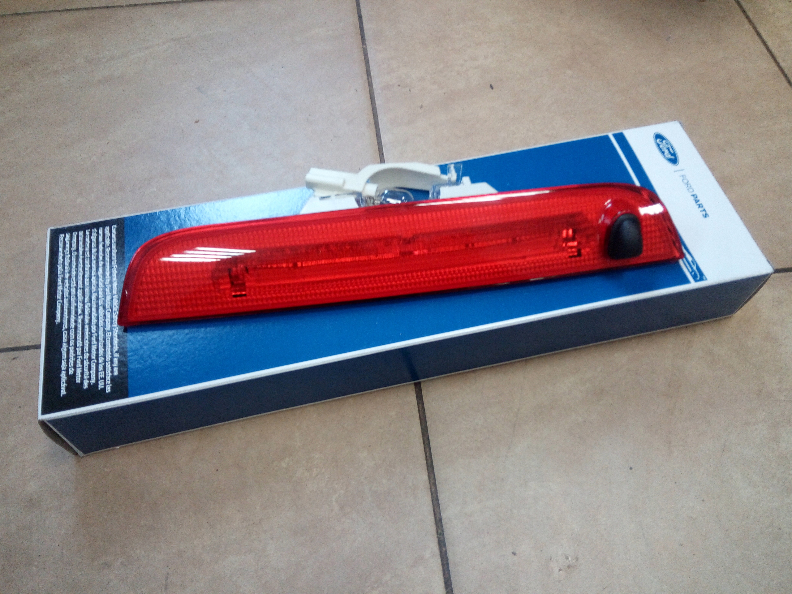 DODATKOWE ŚWIATŁO STOP FORD FUSION 1754947 NOWY ORYG.*