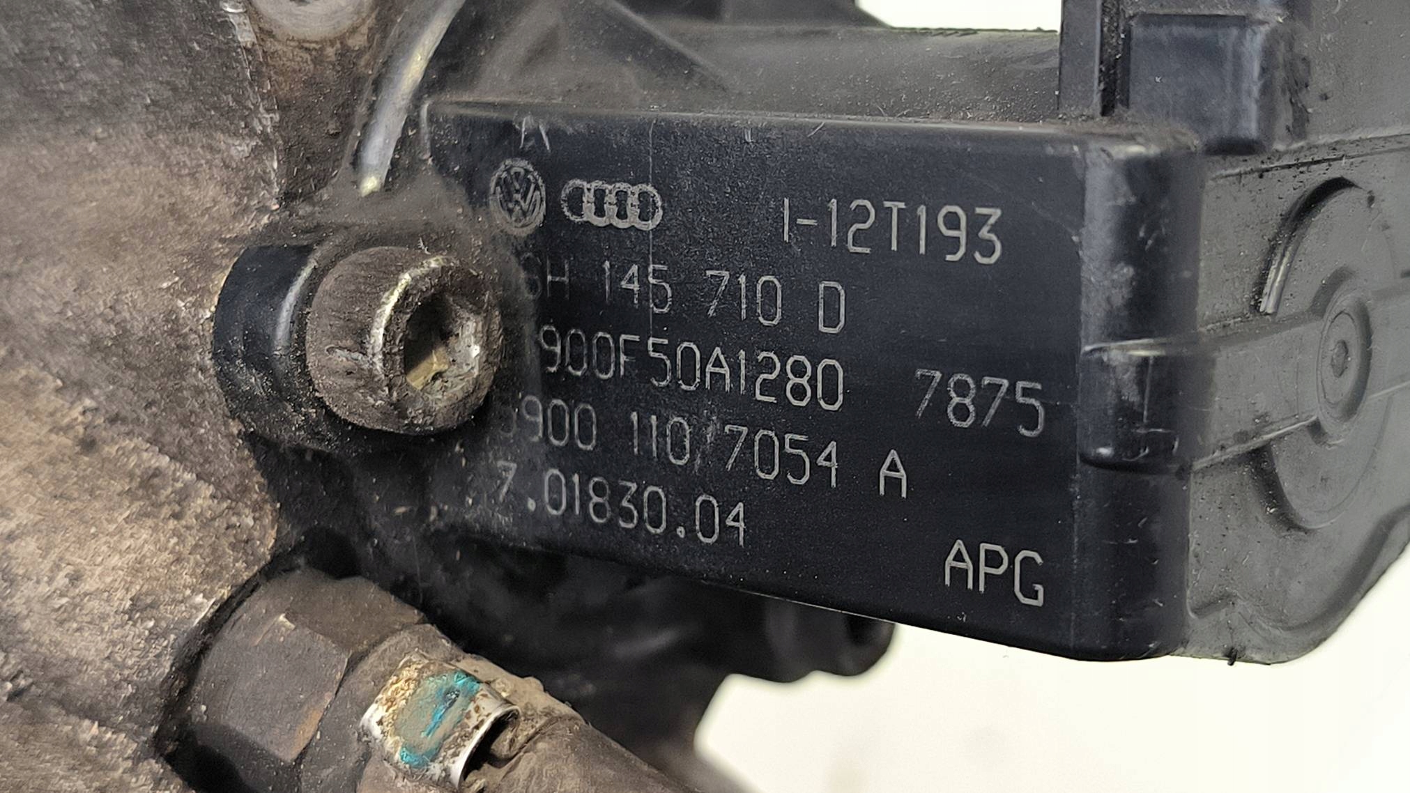 EGR valve 06H145710D AUDI A4 B8