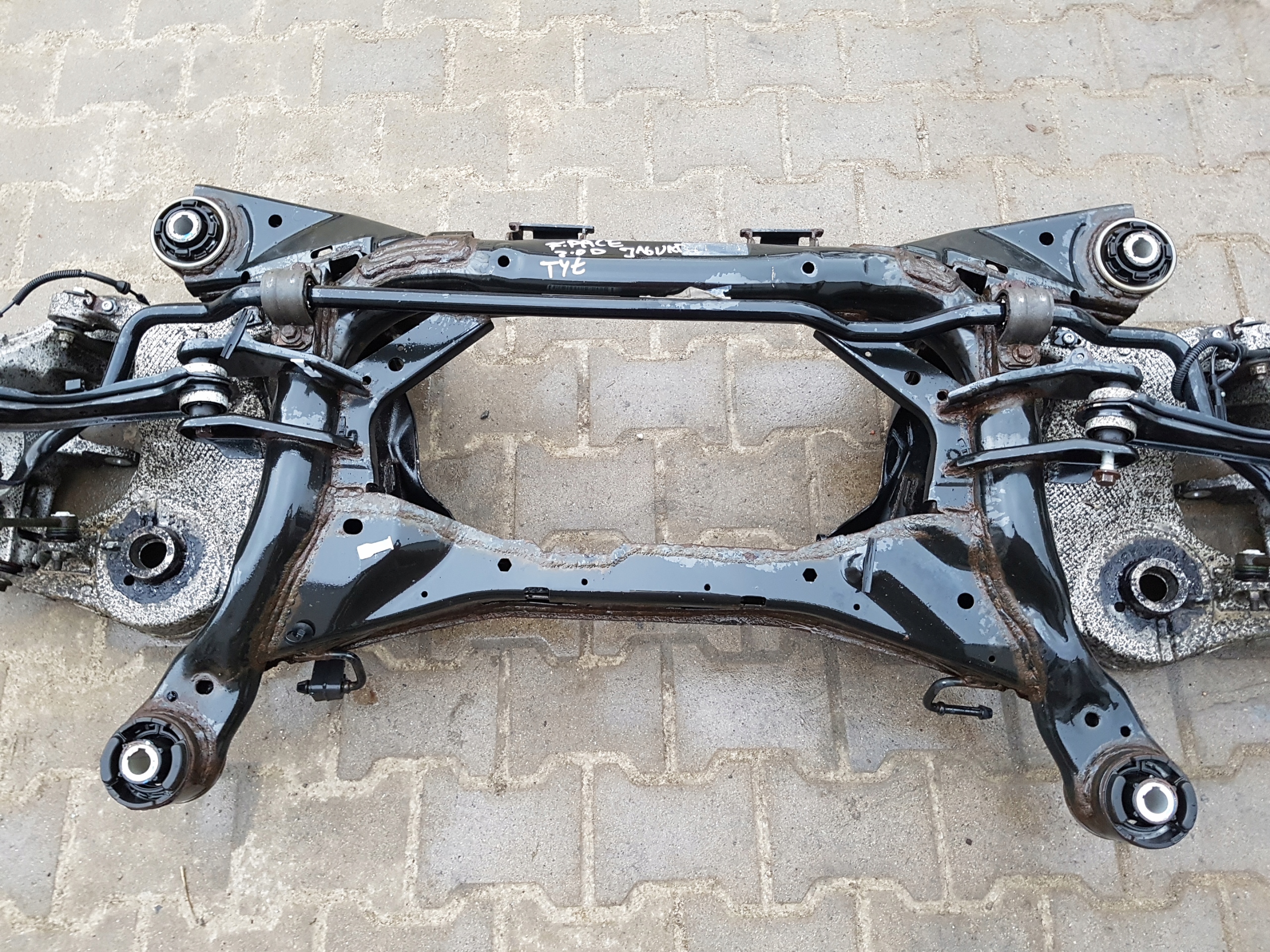 JAGUAR F-PACE axle beam subframe axle beam sider rear part