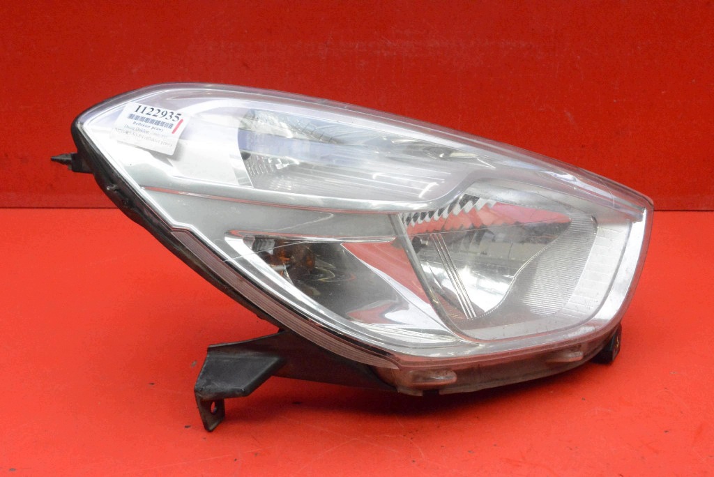 REFLEKTOR right light front EU 260102414R DACIA DOKKER 12-17