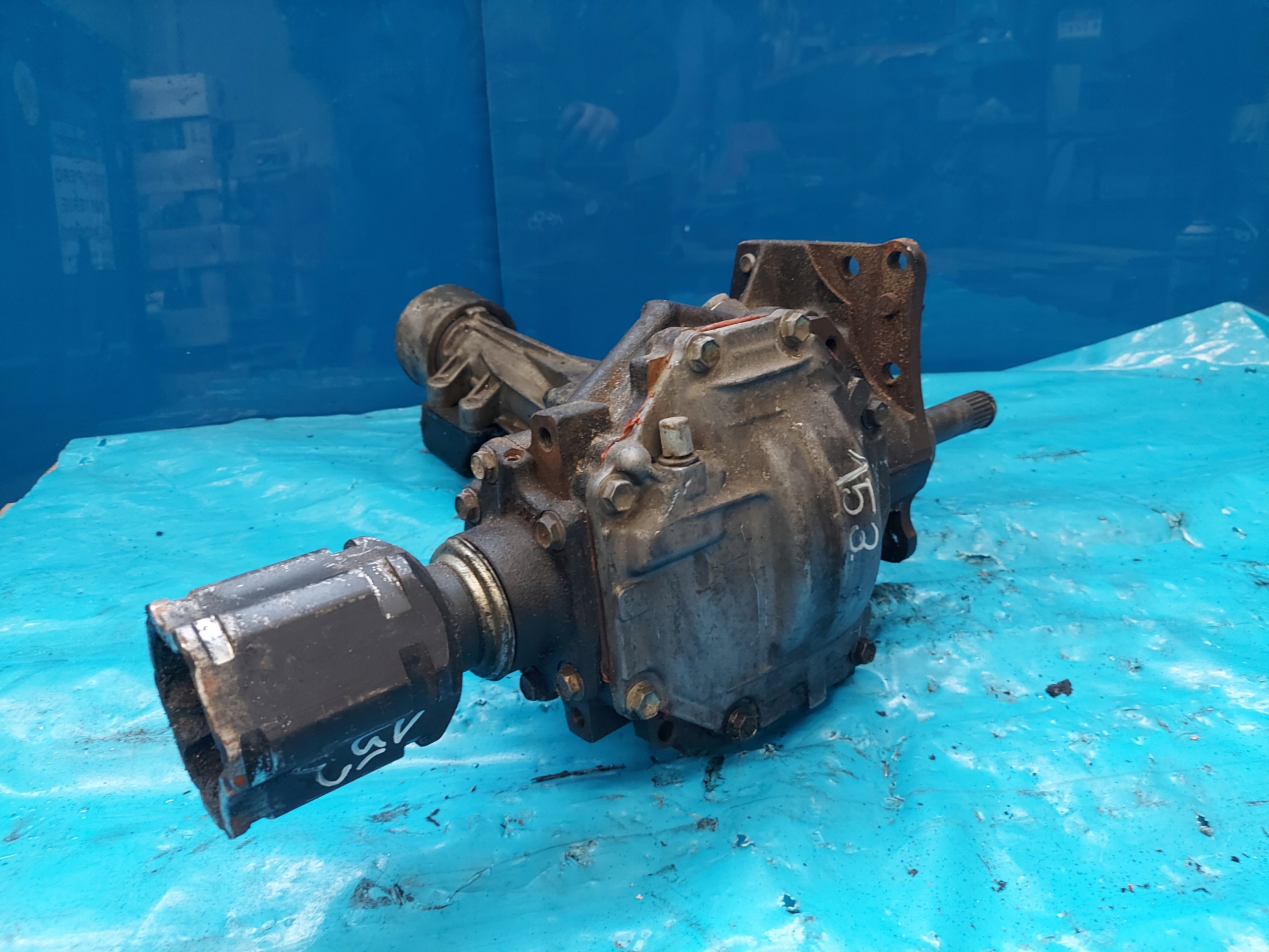 REDUKTOR diff TOYOTA RAV-4 II 2.0 D4D J front