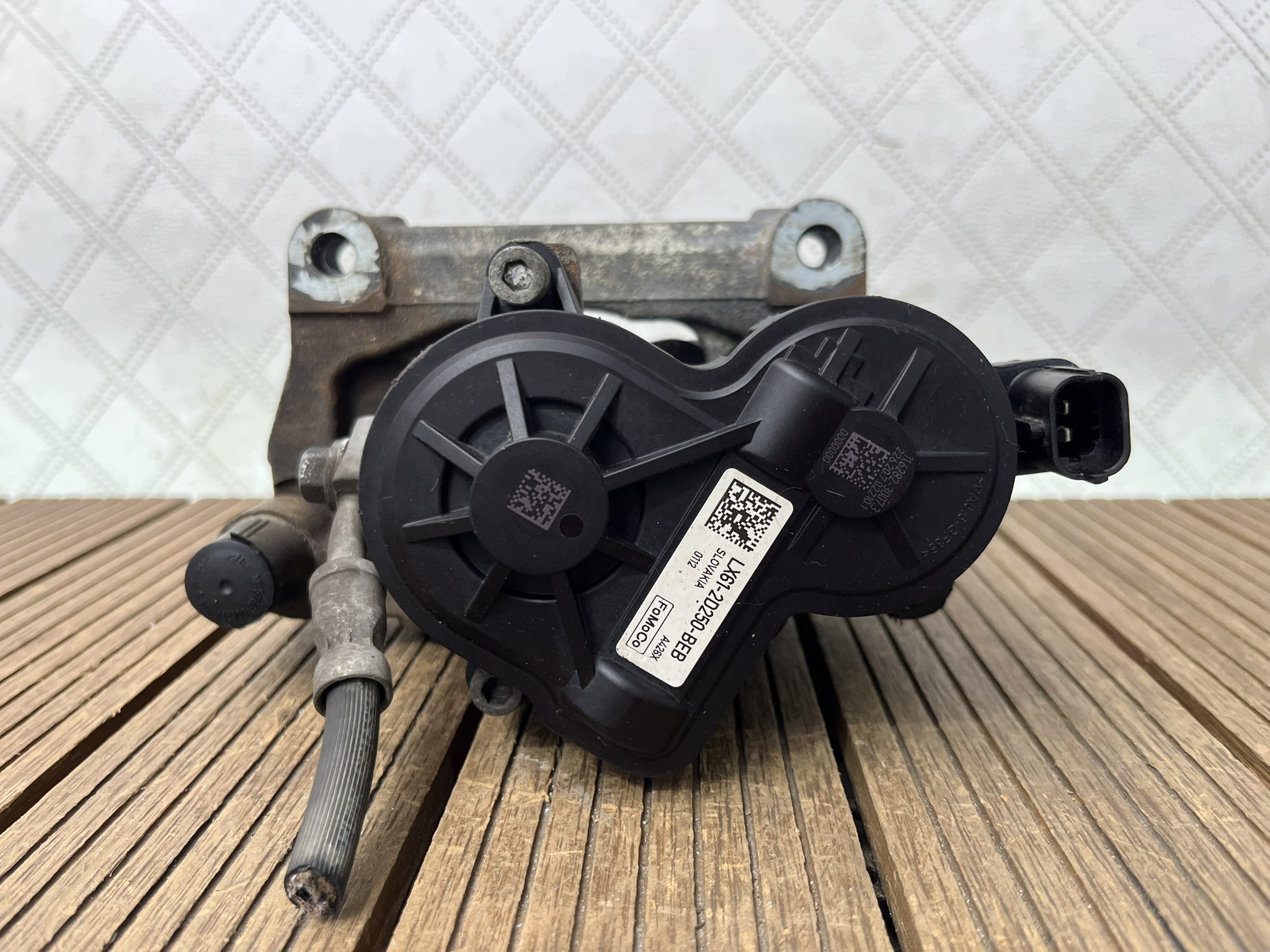 FORD FOCUS MK4 18-22 caliper brake rear right LX61-2D250-BEB original