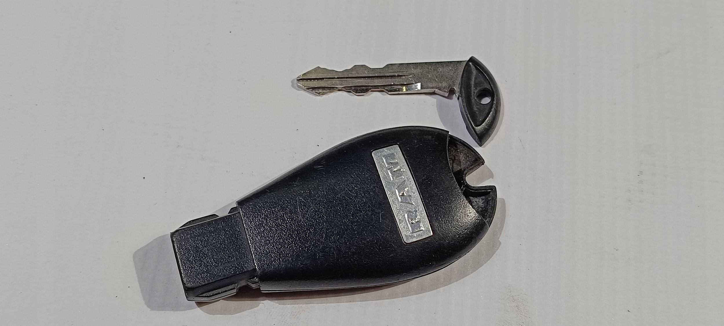 Schlüssel pilot Dodge Ram 2013-2018