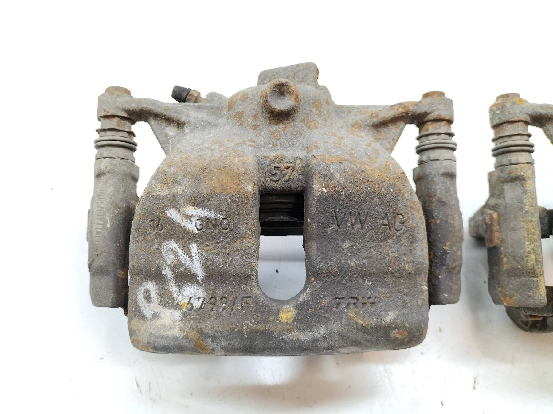caliper brake PRAYW left front 2.0 TDI 150 KM Skoda Superb III (2015-)