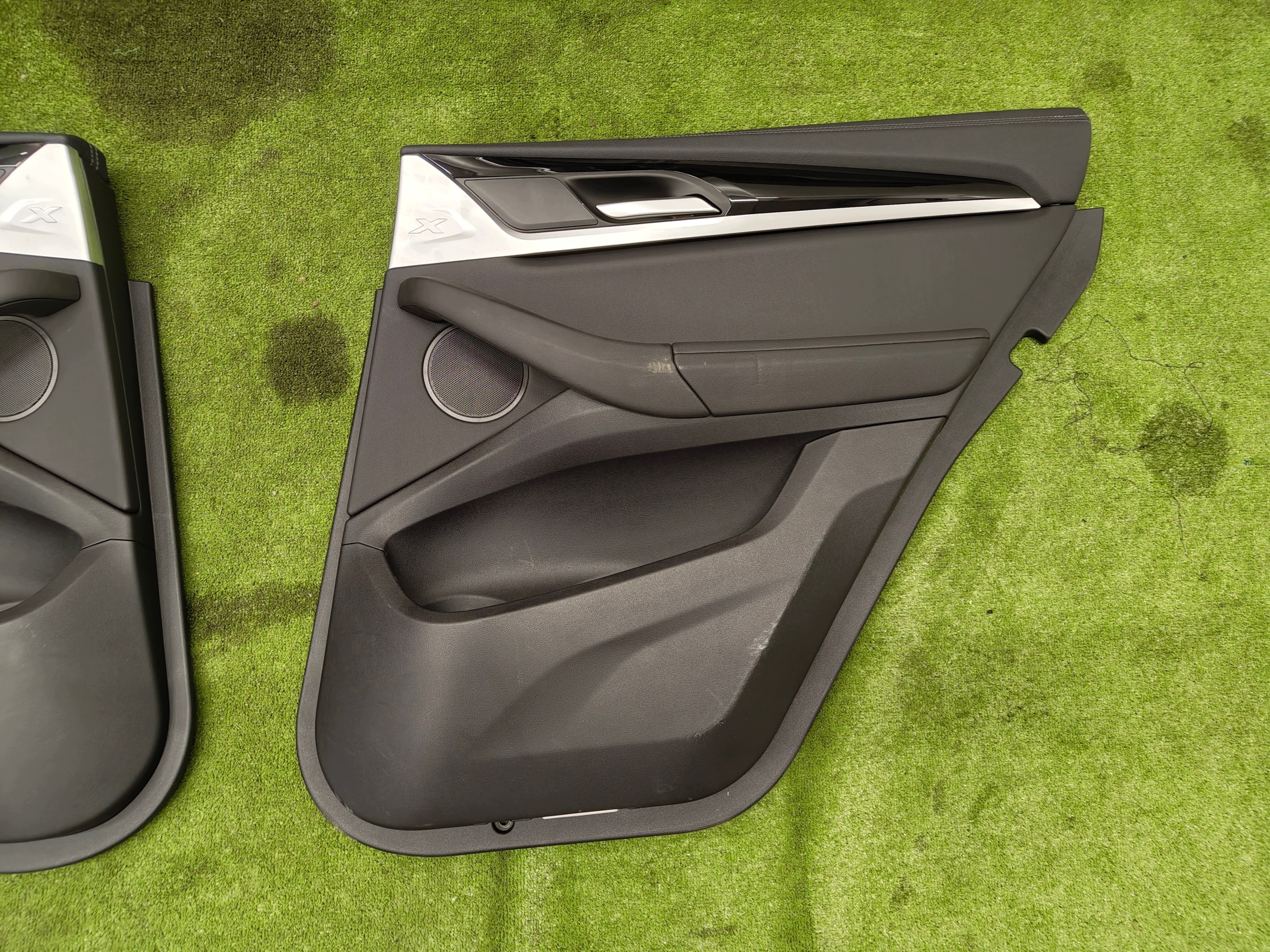 BMW X3 G01 G08 side side upholstery door KOMPLET