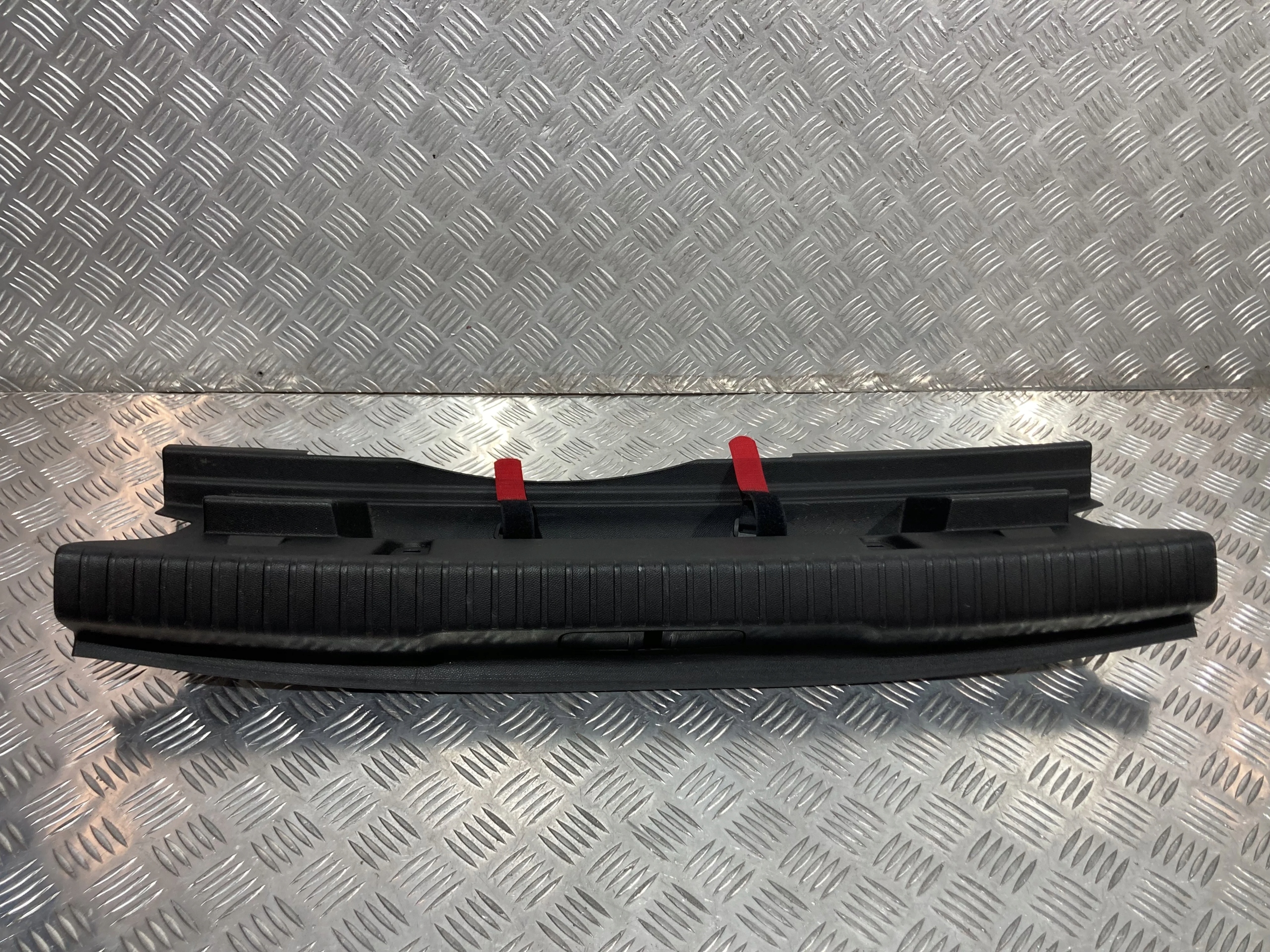 OSŁONA PASA TYŁ DS3 CROSSBACK 18-