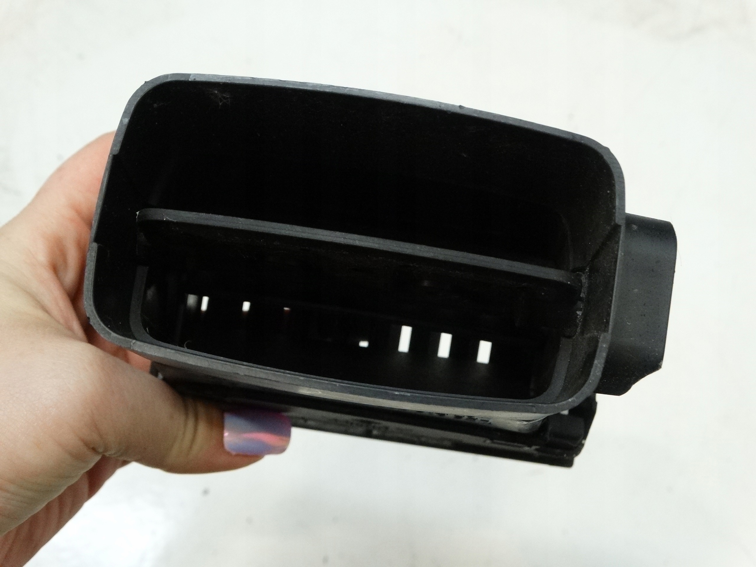 grid air conditioning devices consoles of the dashboard central left VW T5 MULTIVAN 7H5815705A