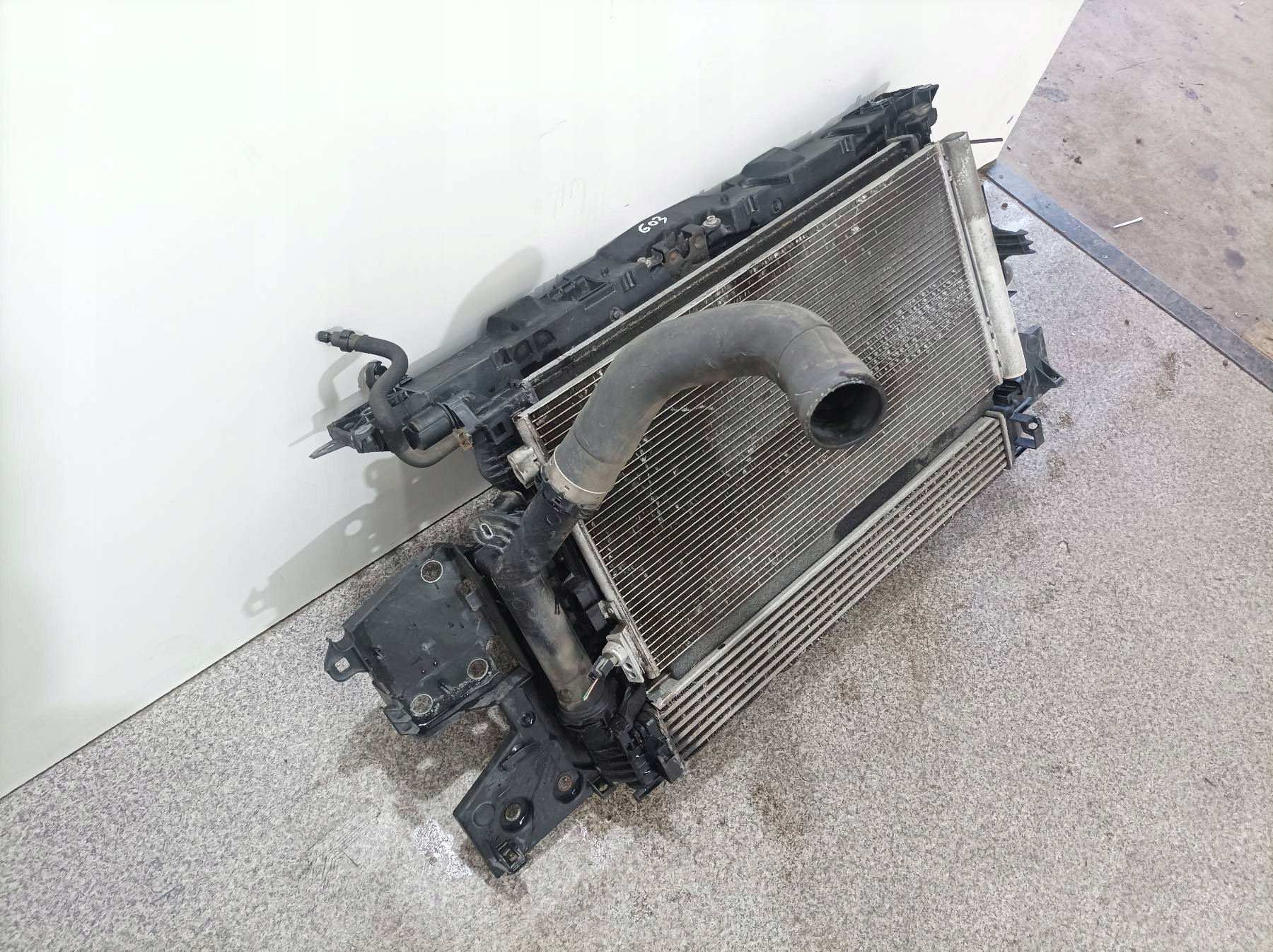 kühler wasserkühler 1.2 TCE lüfter ladeluftkühler Renault Megane III