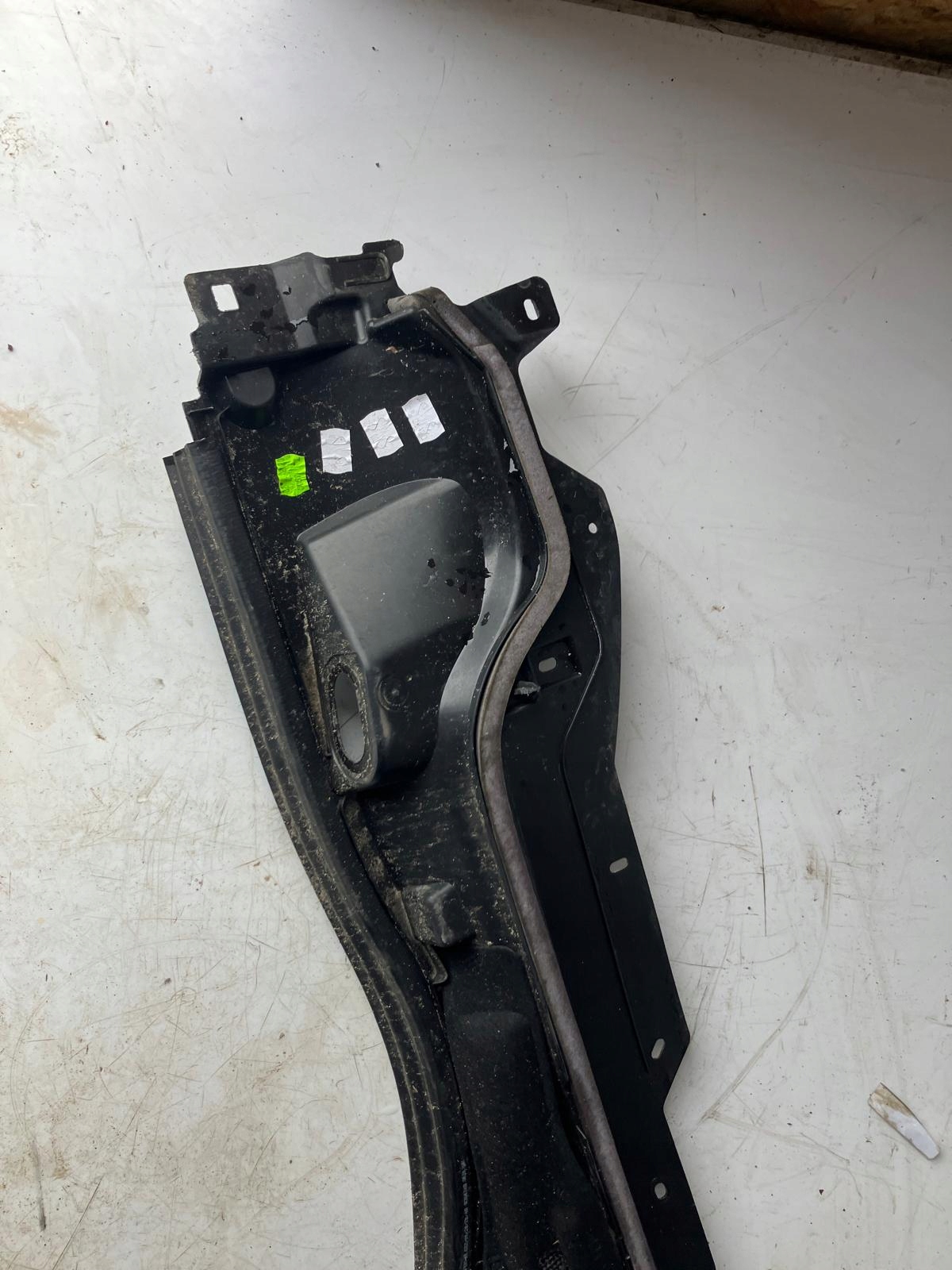 torpedo lower OPEL CORSA F 9820793980