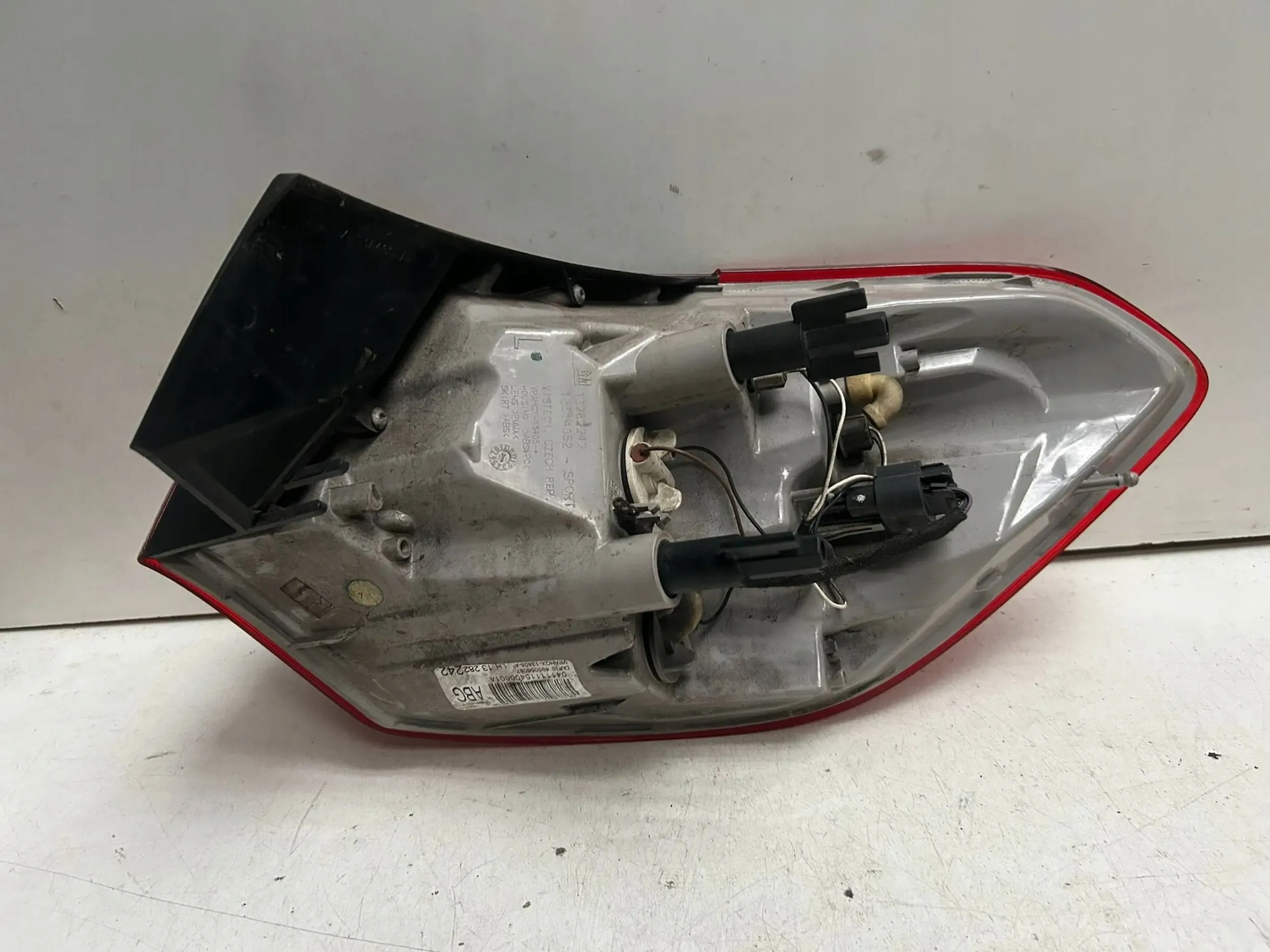 Lampa tył lewy Opel Astra J Producent części Opel OE