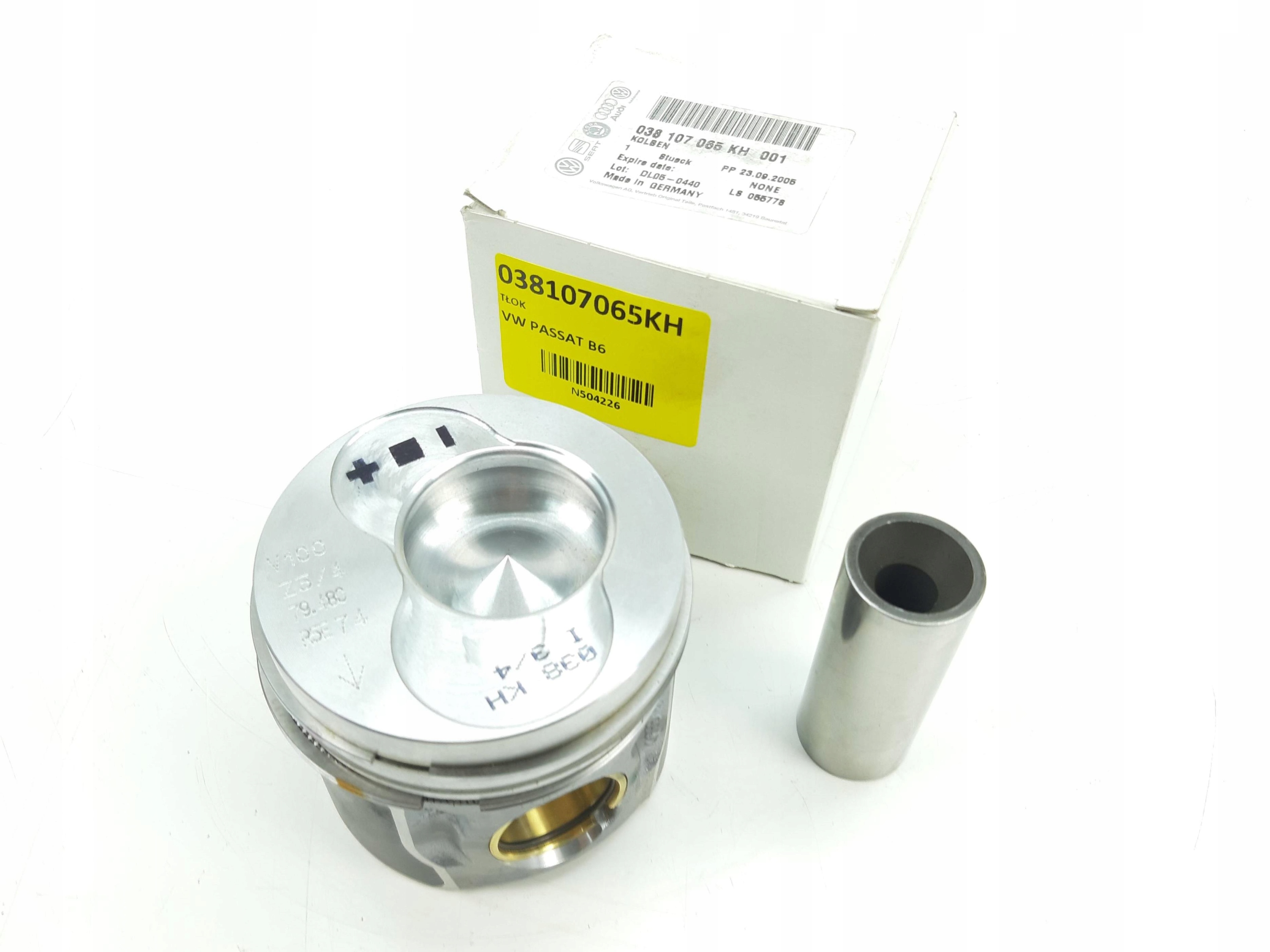 NOWY ORG TŁOK VW PASSAT B6 1.9 TDI BKC 038107065KH