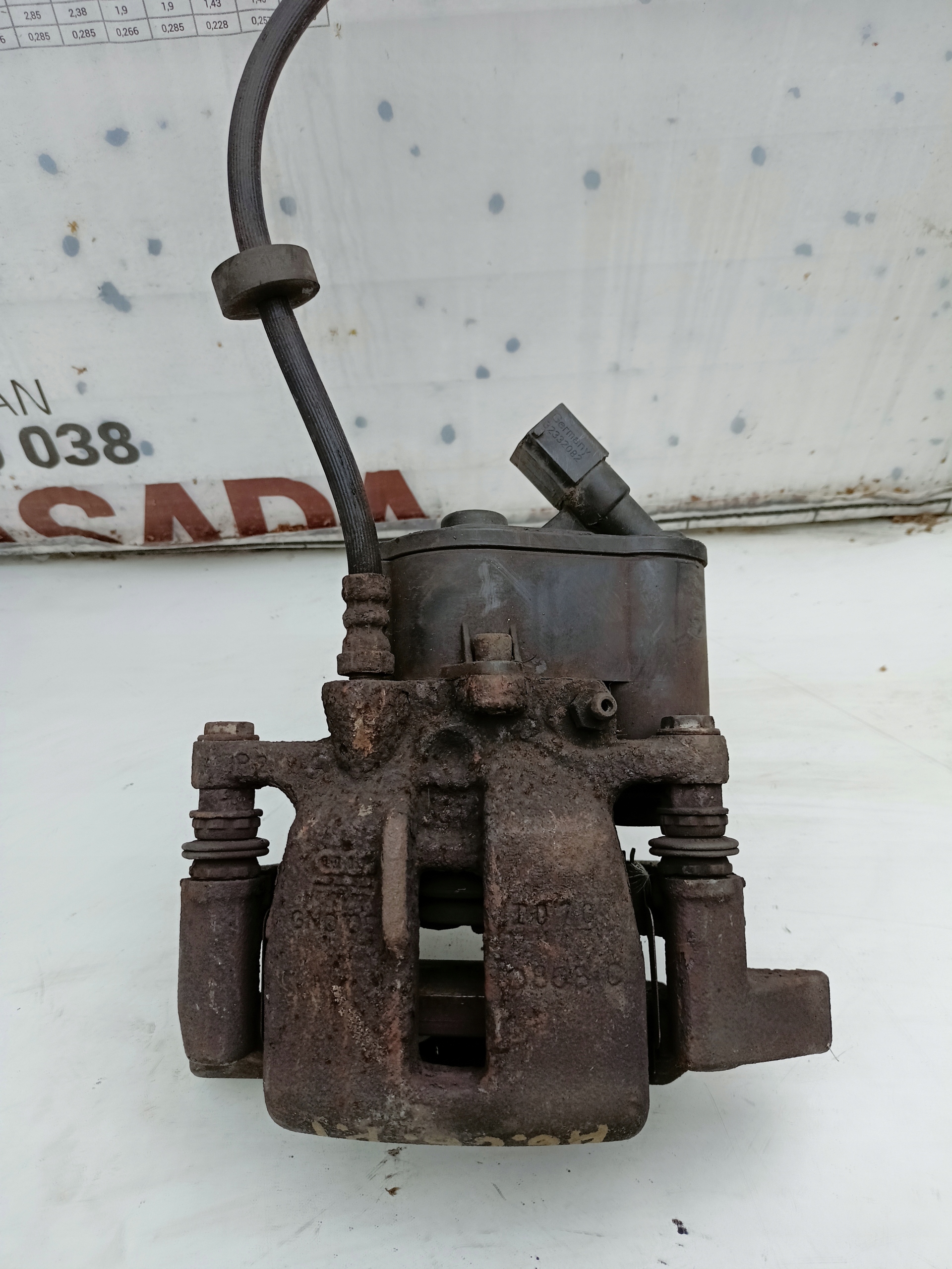 caliper electrical left or right rear part AUDI A6 C6