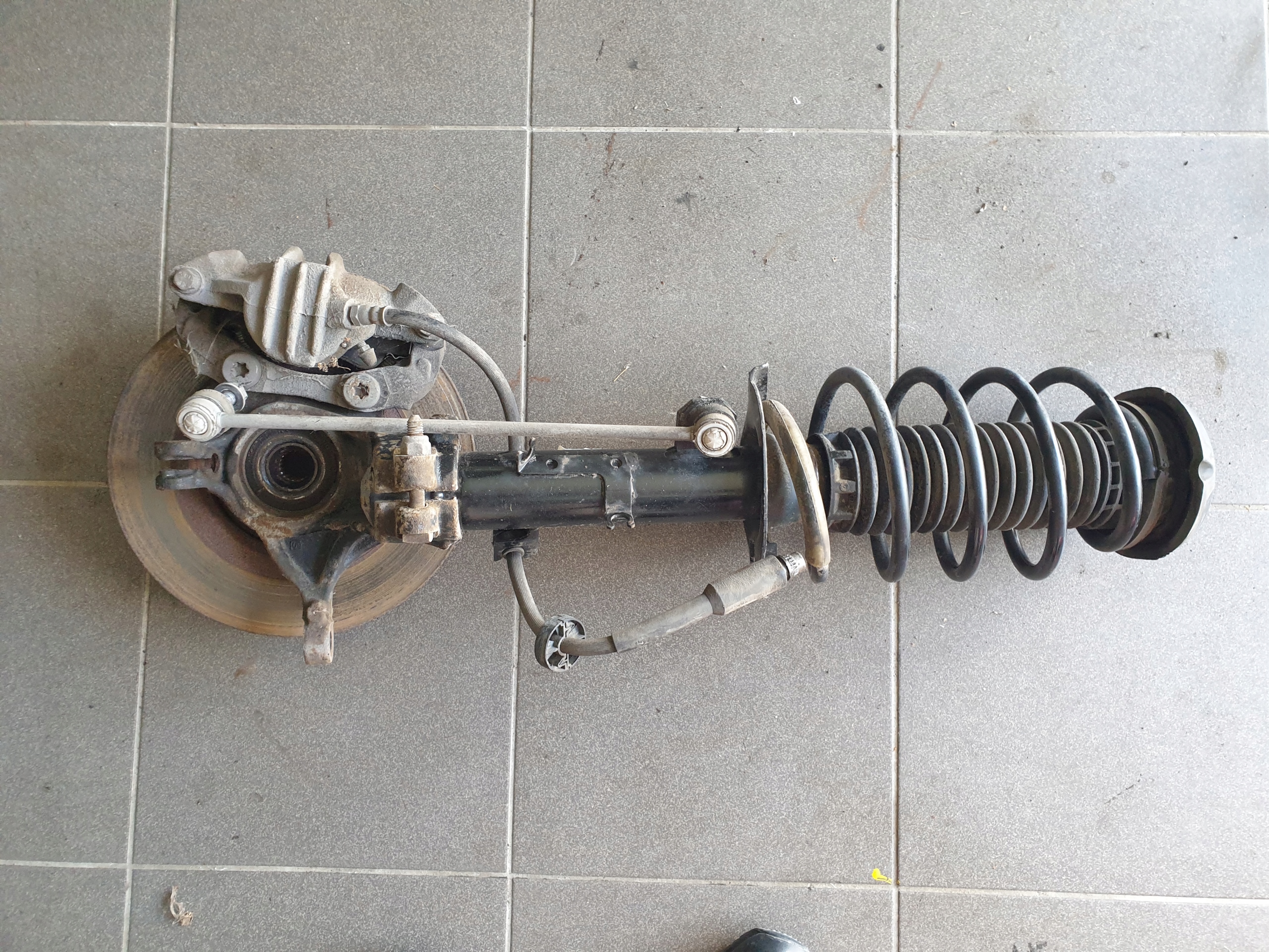 MACPERSON swing right CITROEN C3 III 1.2 2016- 9811371180