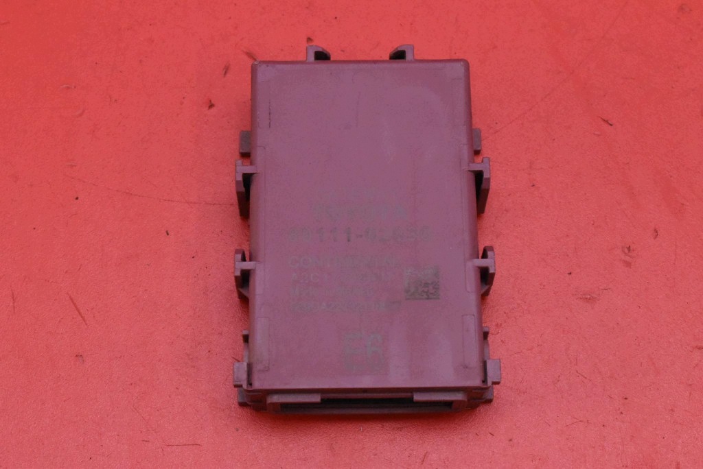 control unit module GATEWAY 89111-02030 TOYOTA COROLLA E21 1.8 HYBRID 98 KM 17