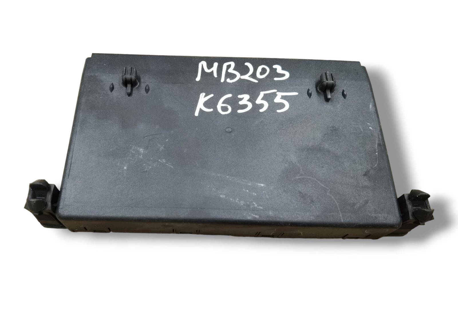 module door front left side Mercedes-Benz C W203 2003 2038201385