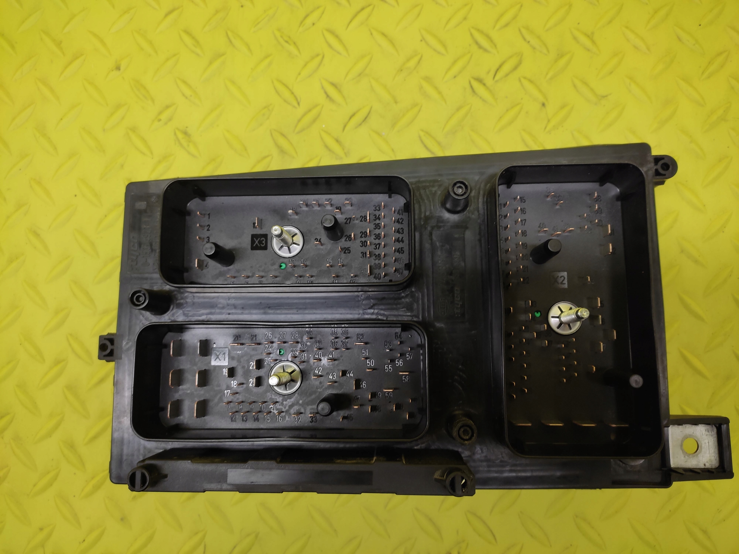 OPEL ASTRA H 1.7 CDT module compartment BSI 13191129