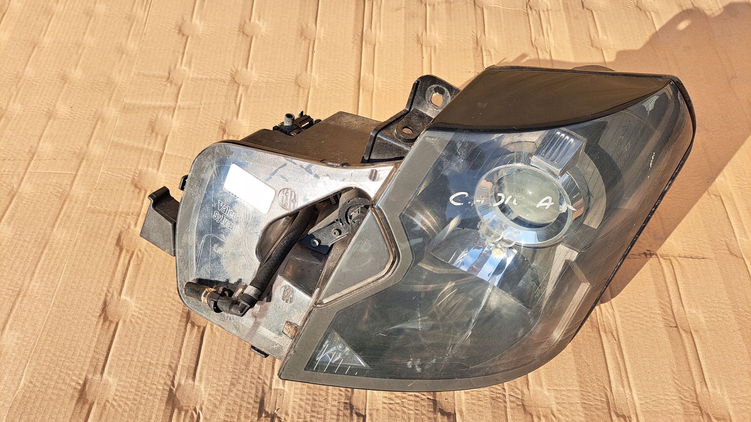 КАДИЛЛАК КТС И - ФАРА КСЕНОН ЛЕВА ЕВРОПА 02-07