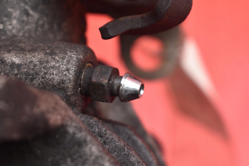 caliper brake left rear part AUDI A4 B6 2.0 20V 130 KM 00-05