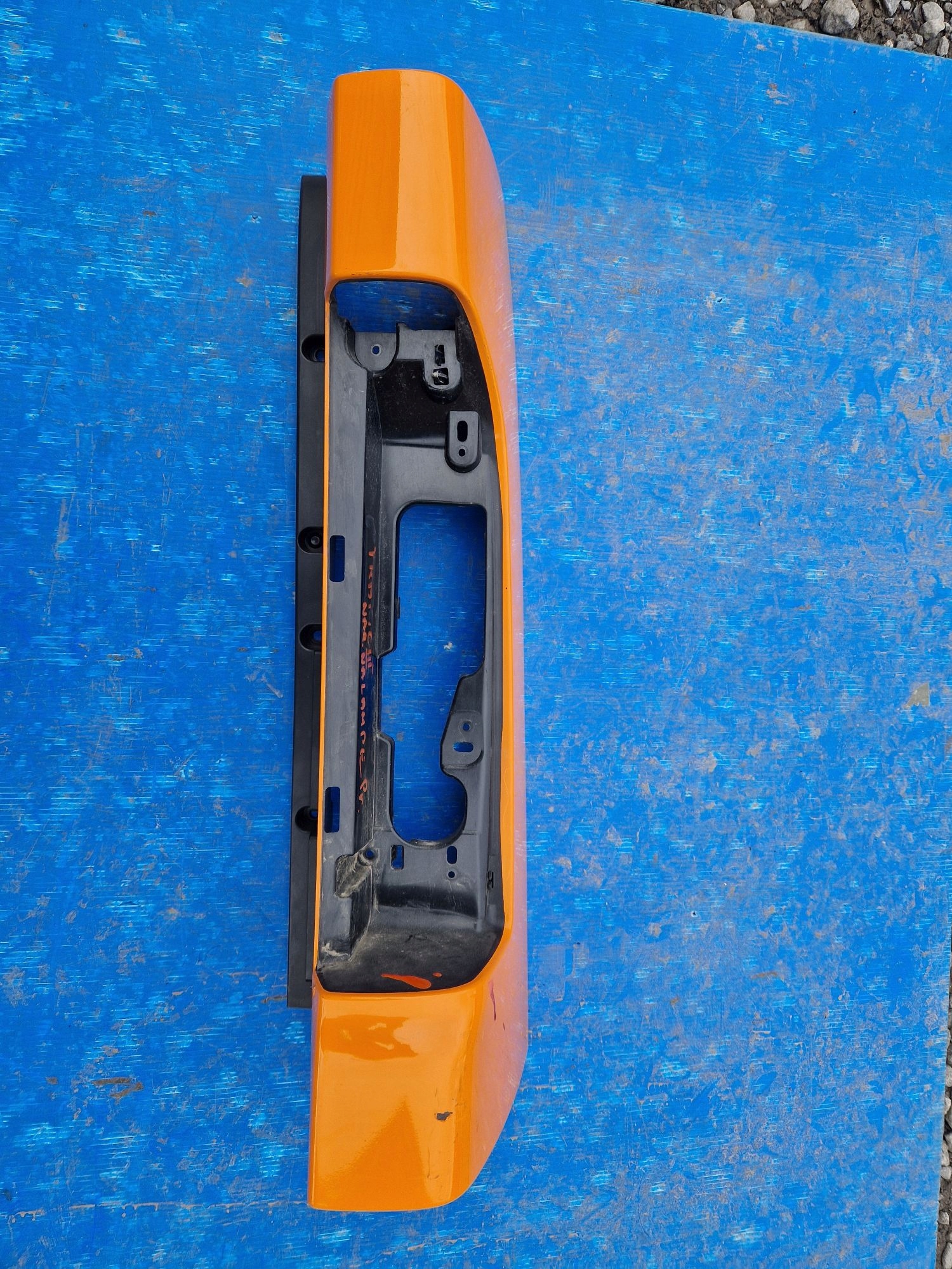 unité d'angle droite pour LAME couverture feux RENAULT TRAFIC III 2014R->
