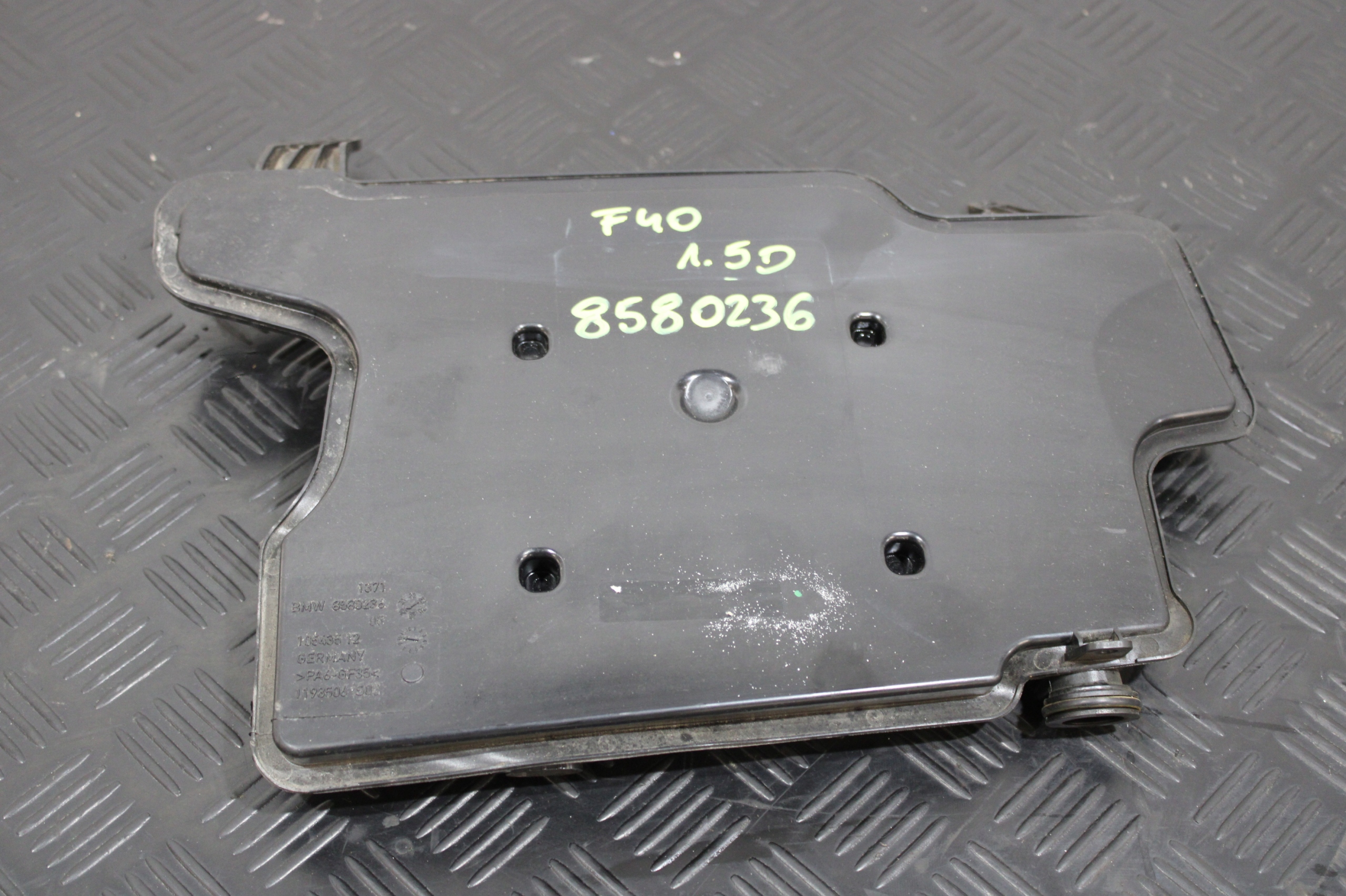 REZONATOR luft 8580236 BMW 1 F40 M-Paket