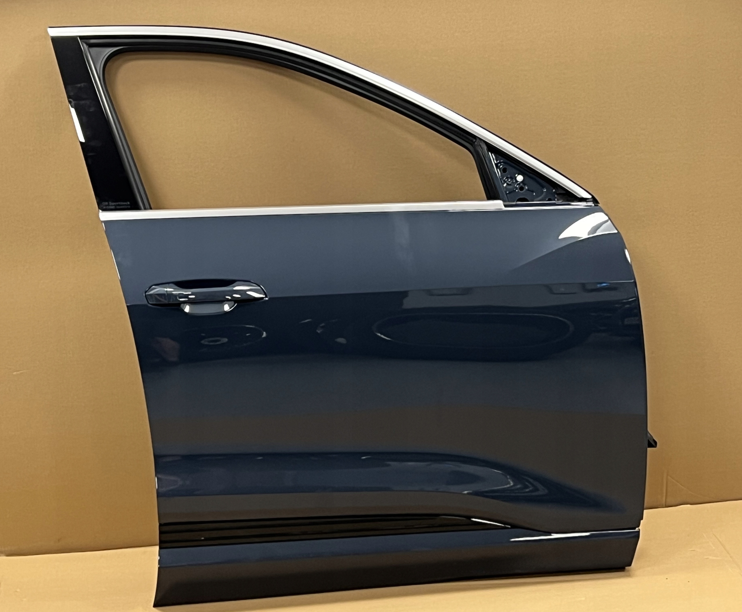 AUDI E-TRON DRZWI PRZÓD PRAWE LZ5Y