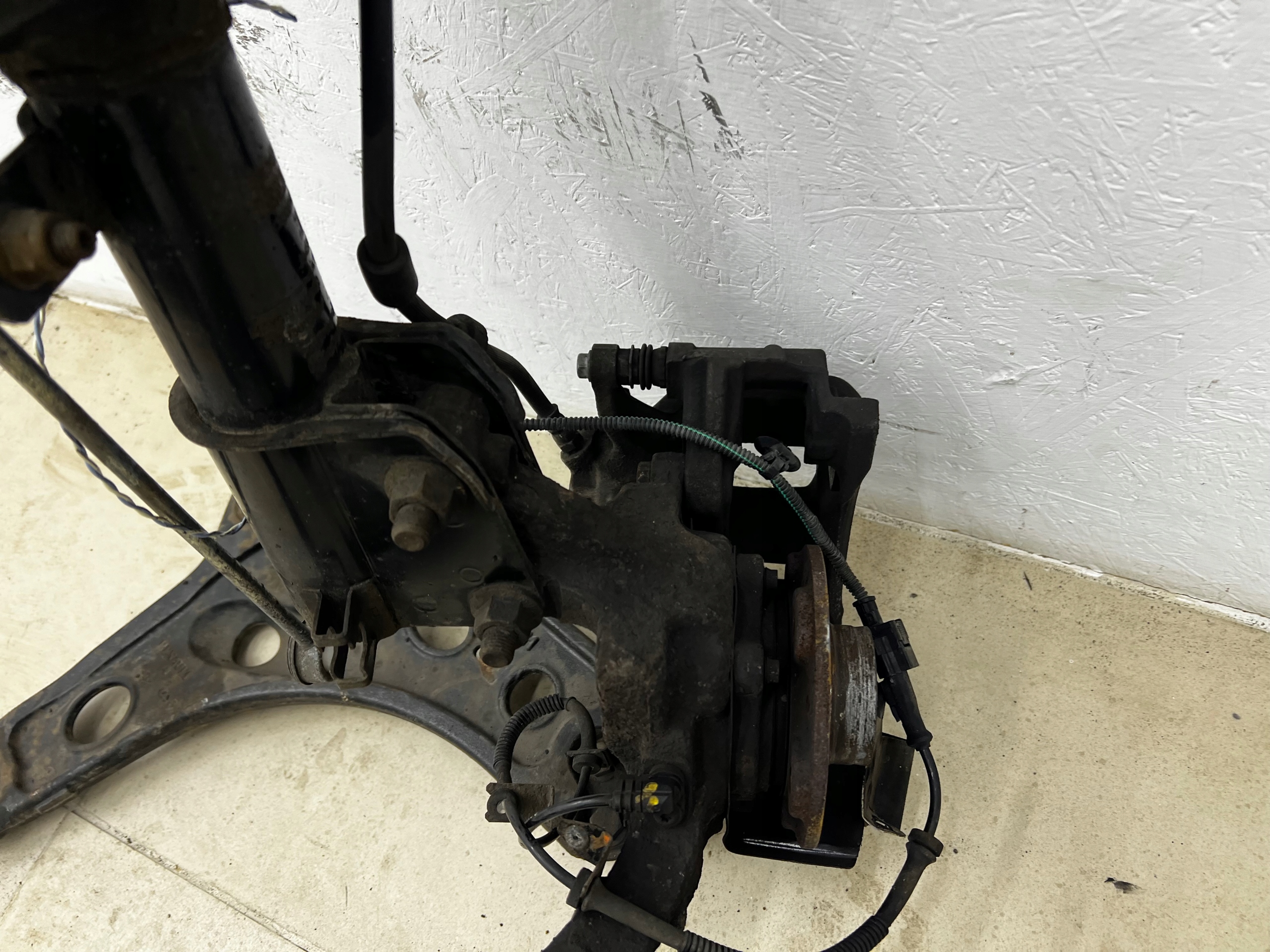 swing McPherson right front TRAFIC III OPEL VIVARO B II