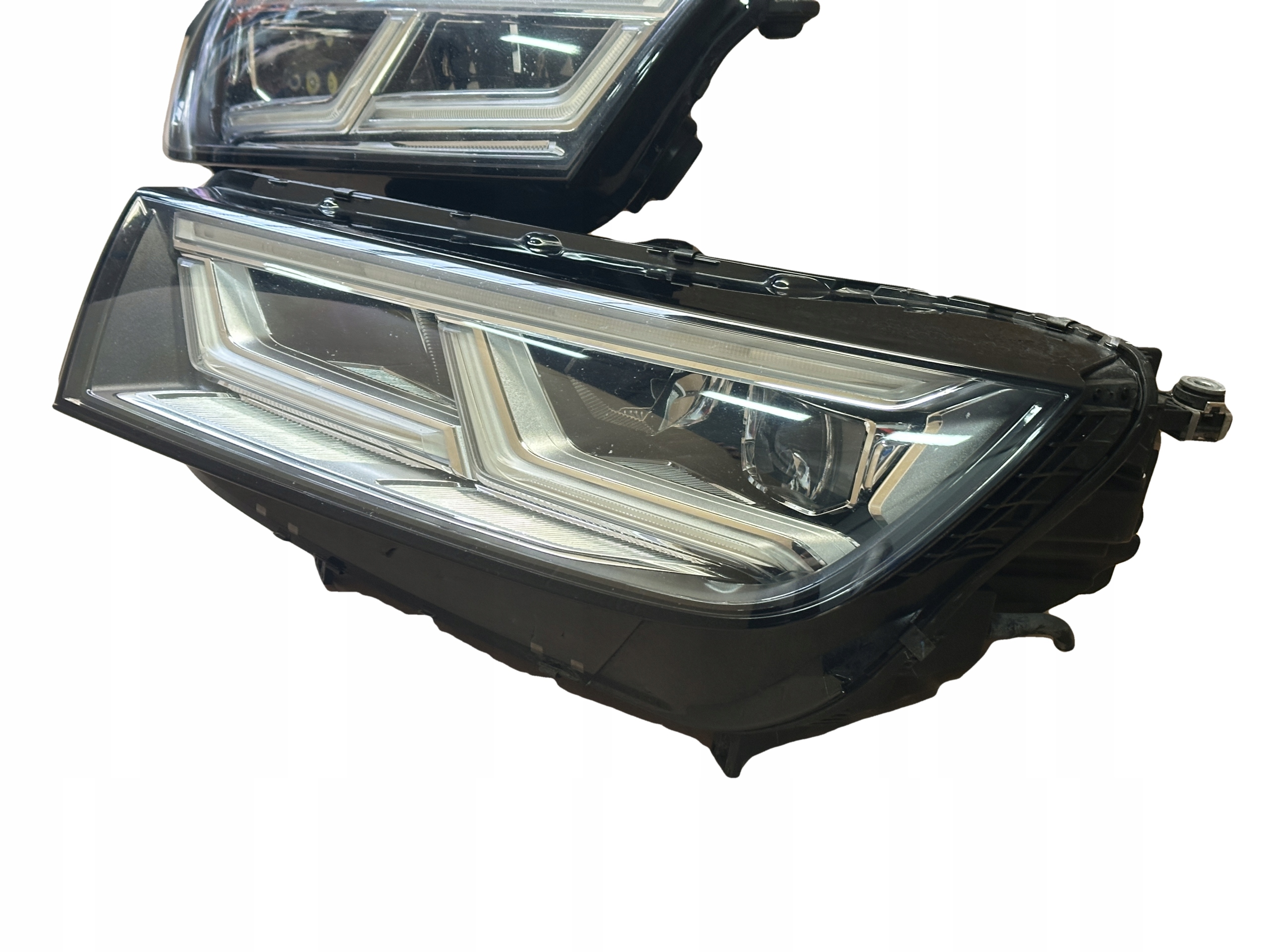AUDI Q5 80A lights front FULL LED 80A941033