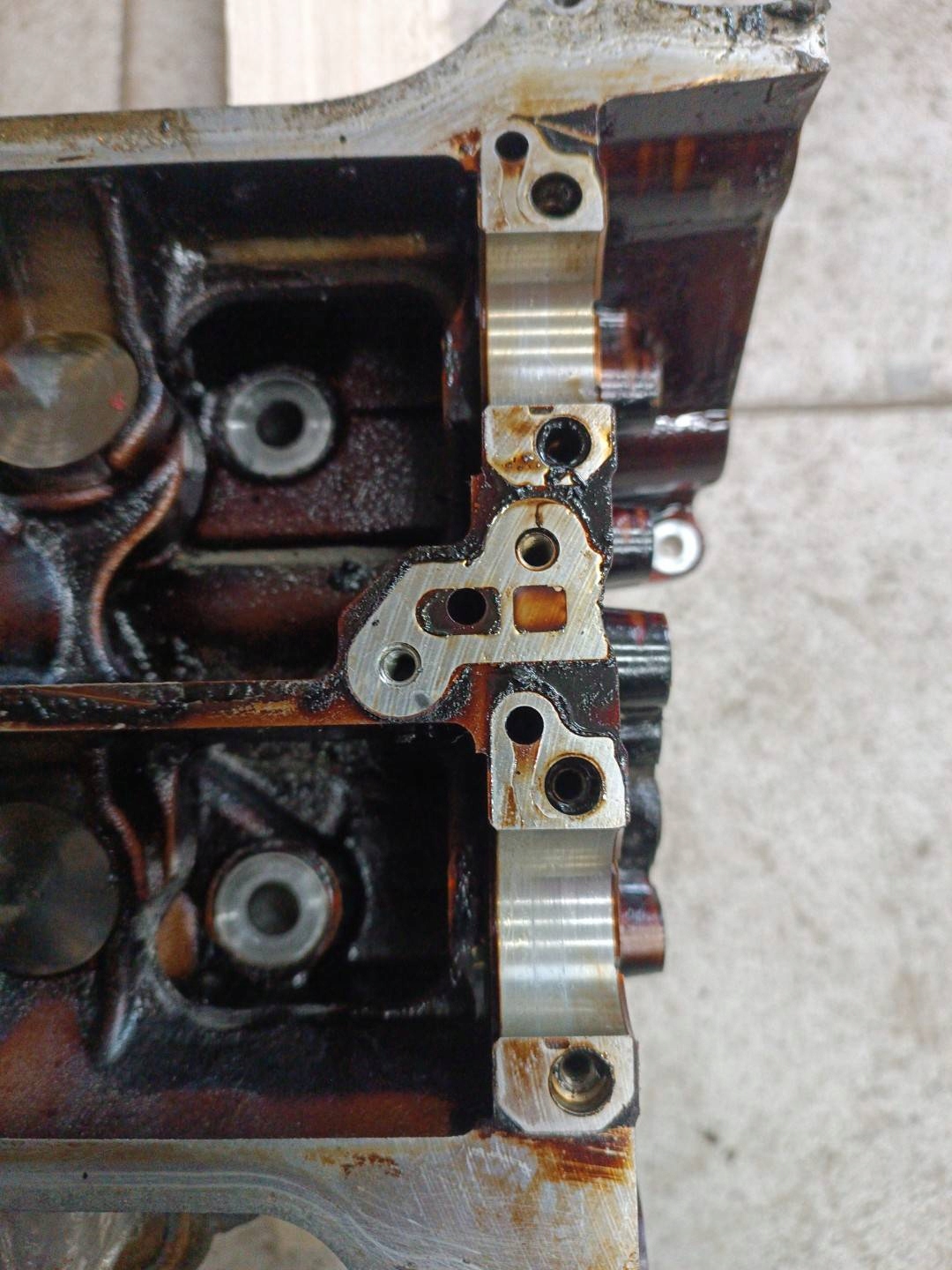 head. of the engine left side Mazda CX-9 2008