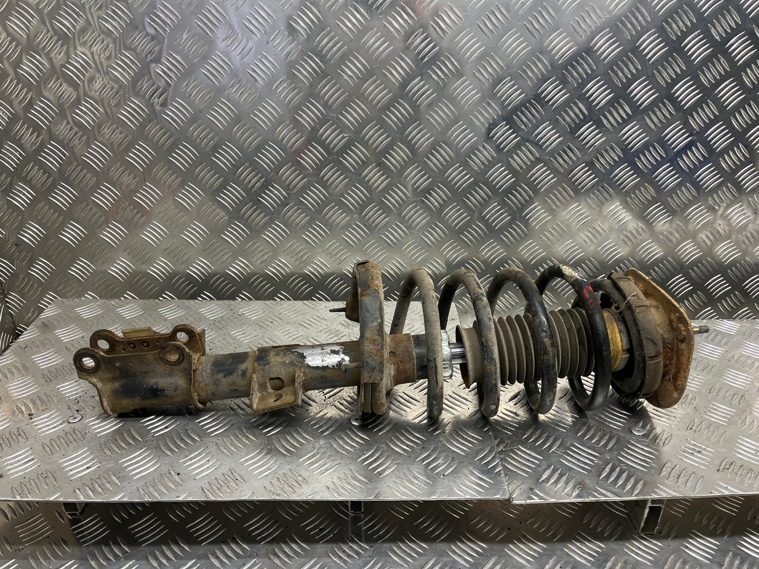MCPERSON right front front VOLVO XC90 MGA-5964
