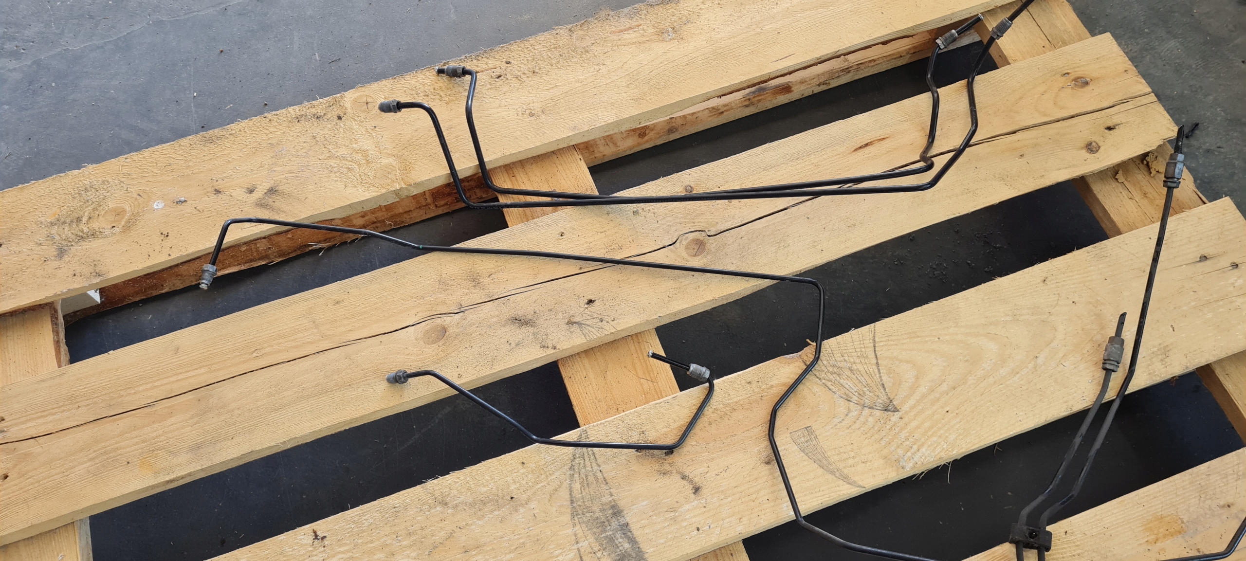 S3 8V Berline A3 Tuyaux Frein Avant ABS POMPY