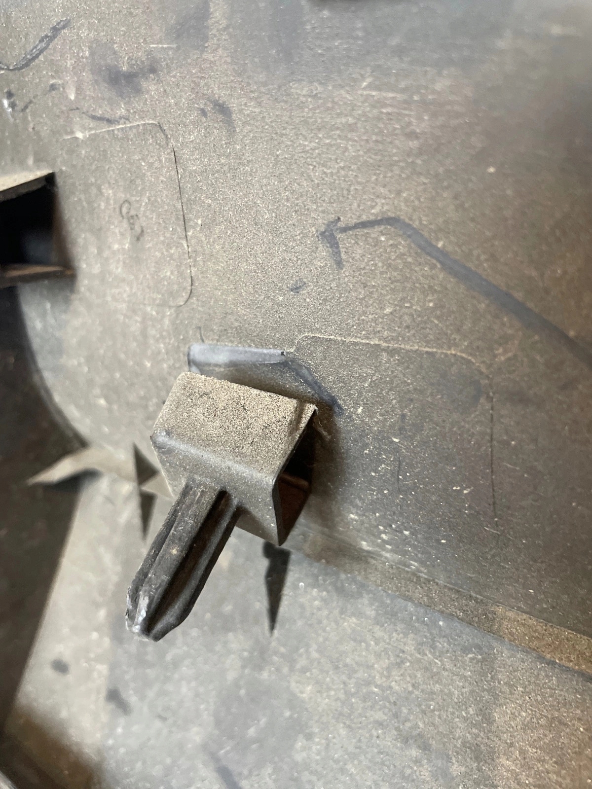 moulding door front left Volkswagen Tiguan II 5N
