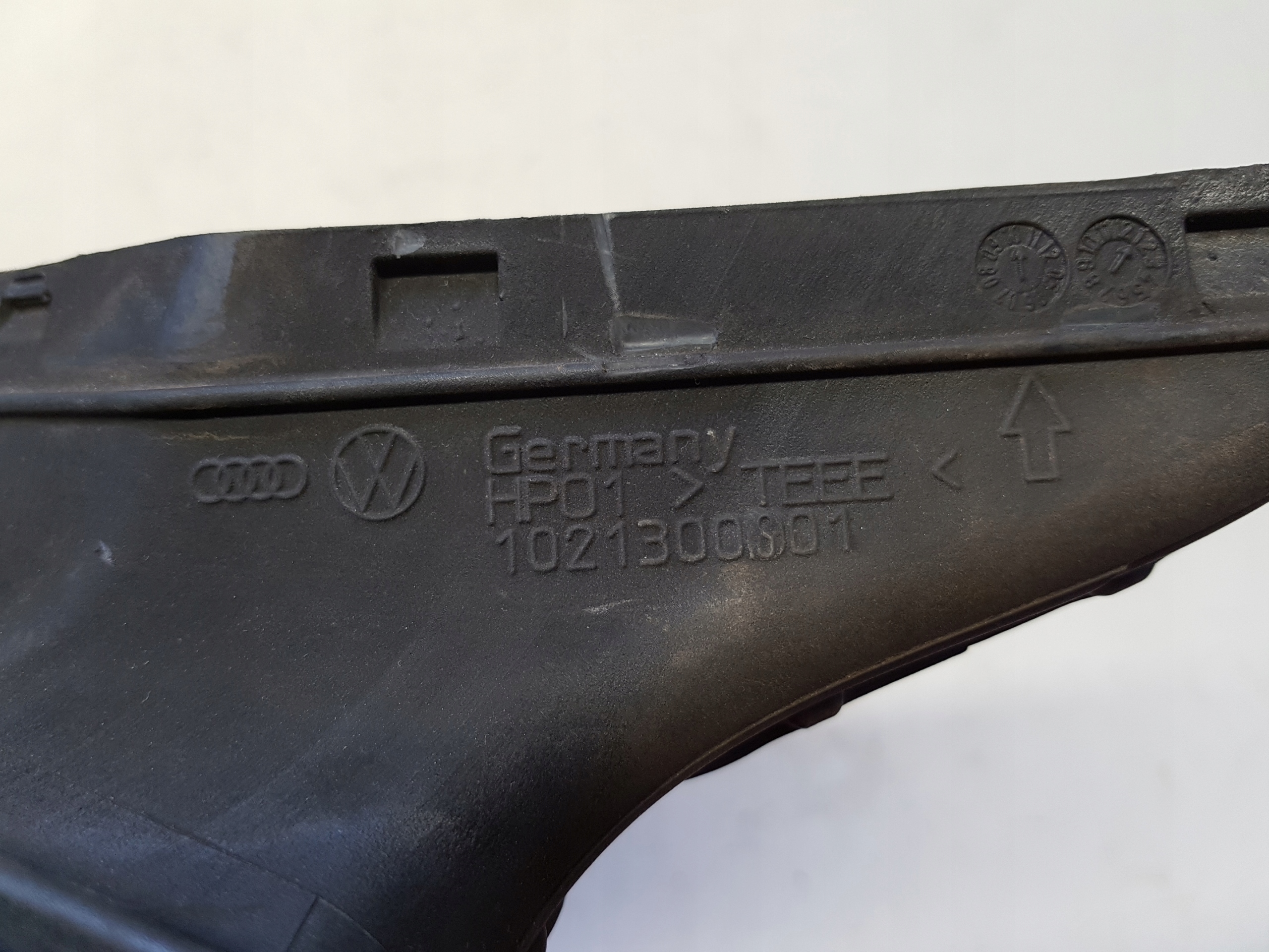 AUDI A5 8F 8T intake air 1021300801