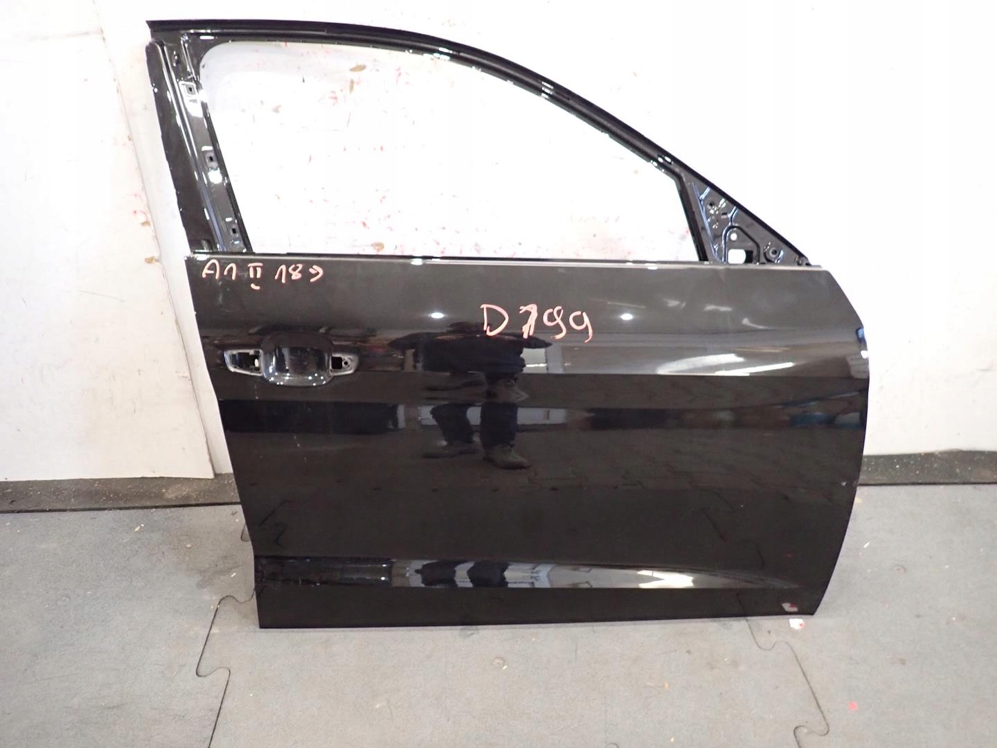 door front front right AUDI A1 II 2018- 82A831312