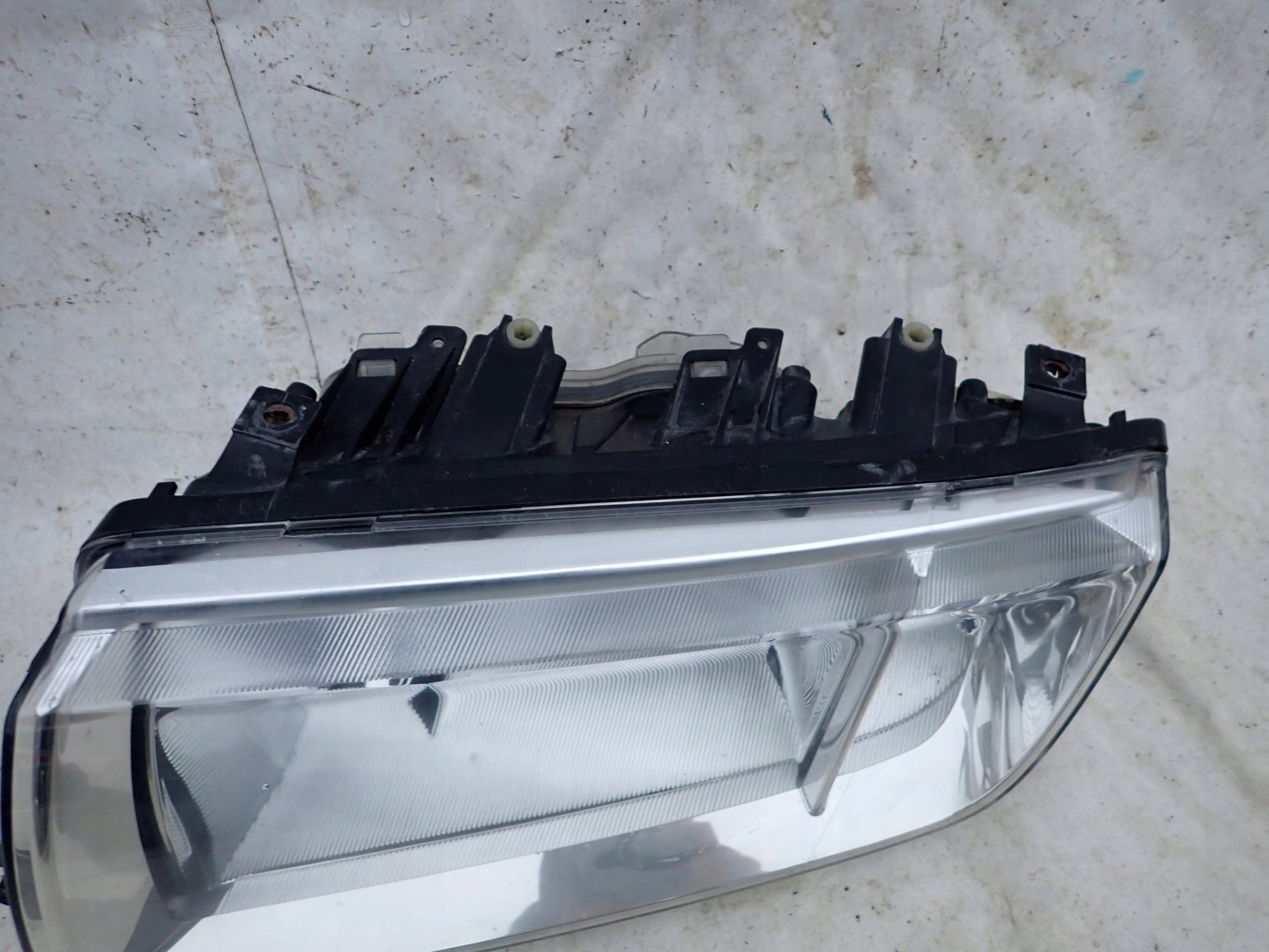 SKODA FABIA and 99-08 light left front
