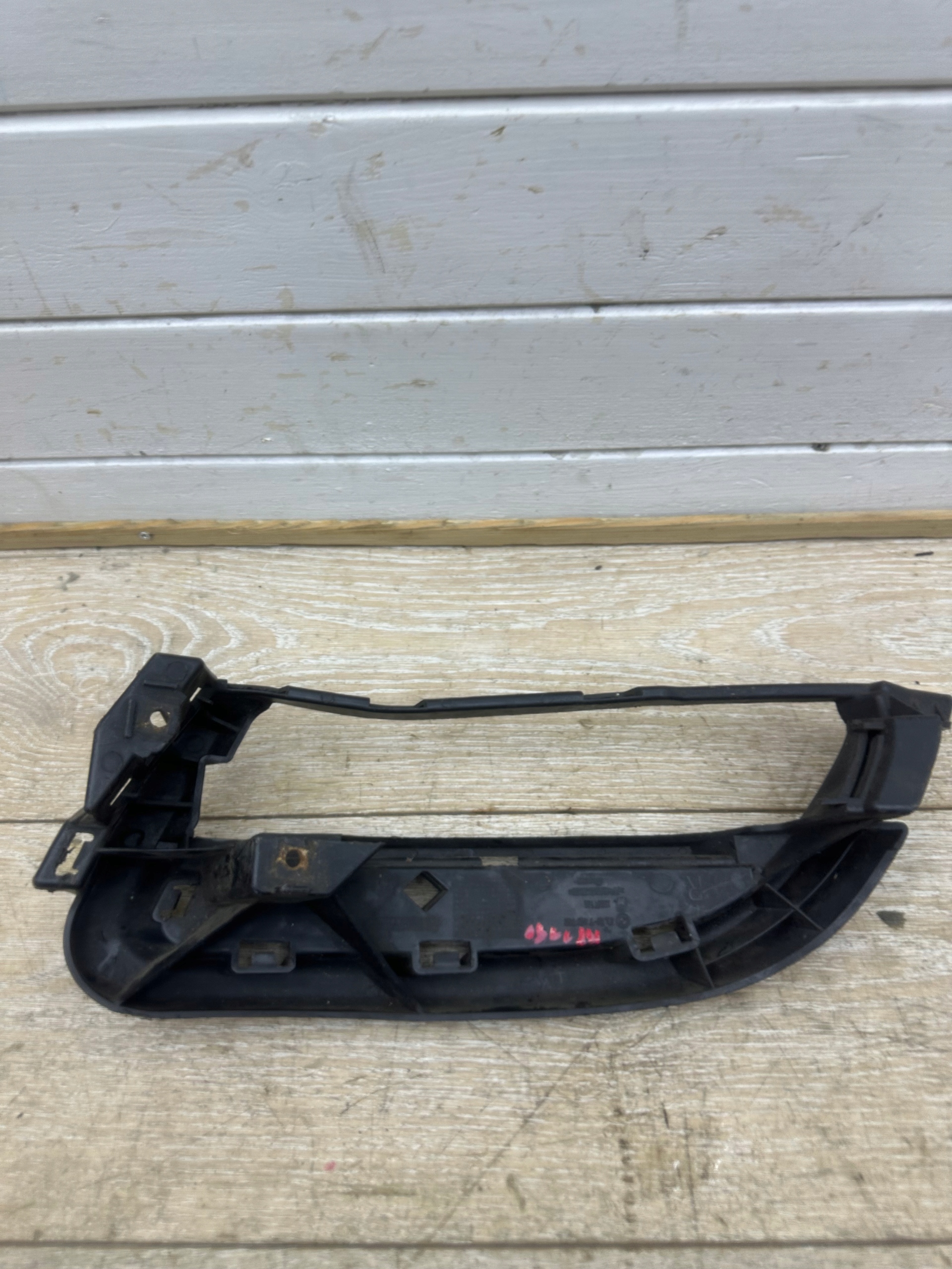 grid of a bumper right front BMW 1 E82 E88 06-11 OE