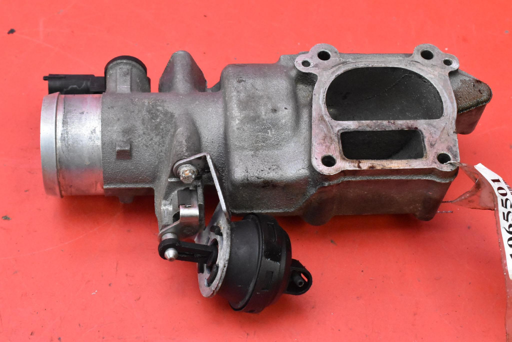 Valvola a farfalla 55350621 SAAB 95 9-5 1 e 2.2 TiD 120 KM 97-05