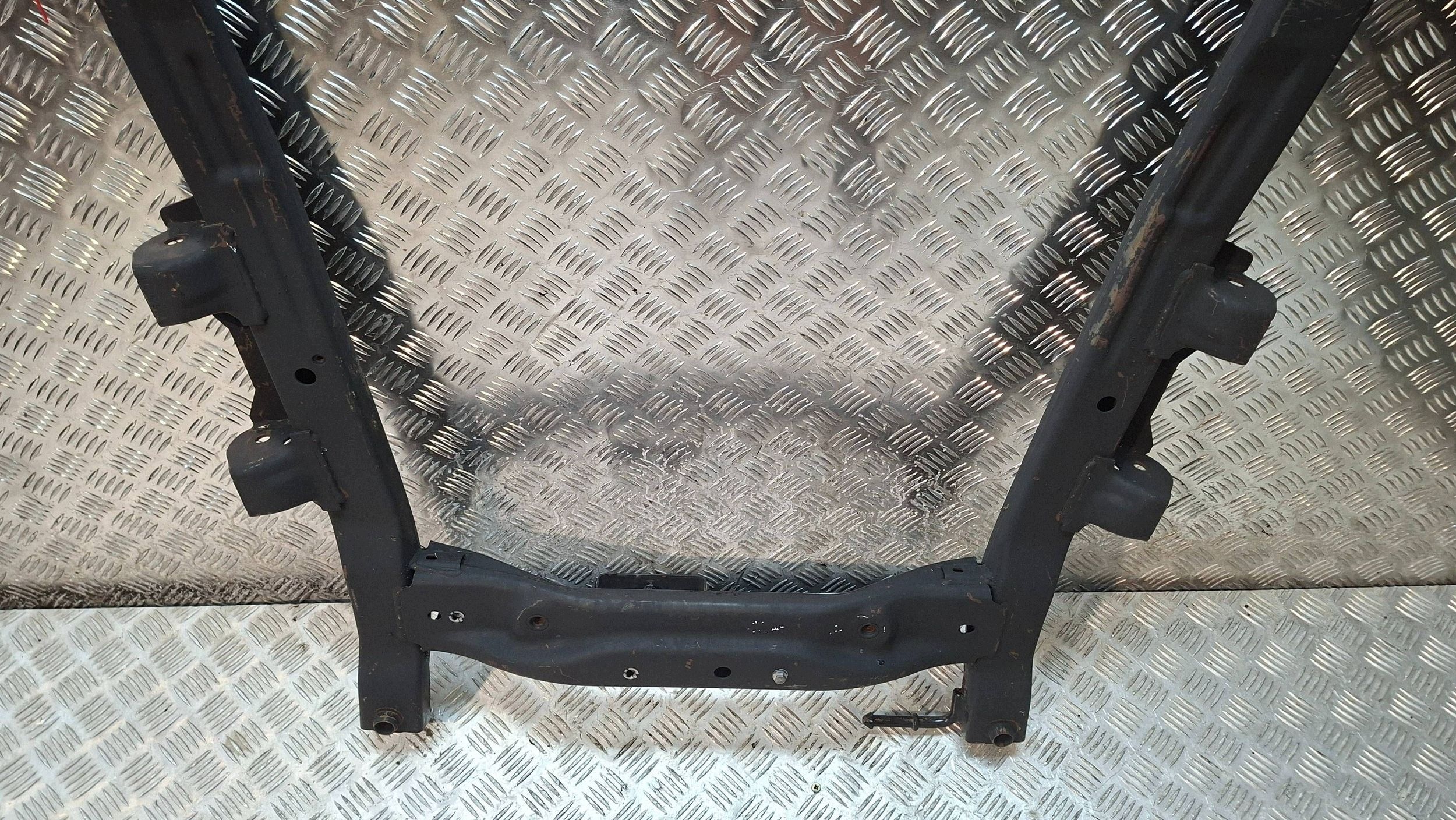 axle beam front 6040223222 DACIA SANDERO and 2008-2011