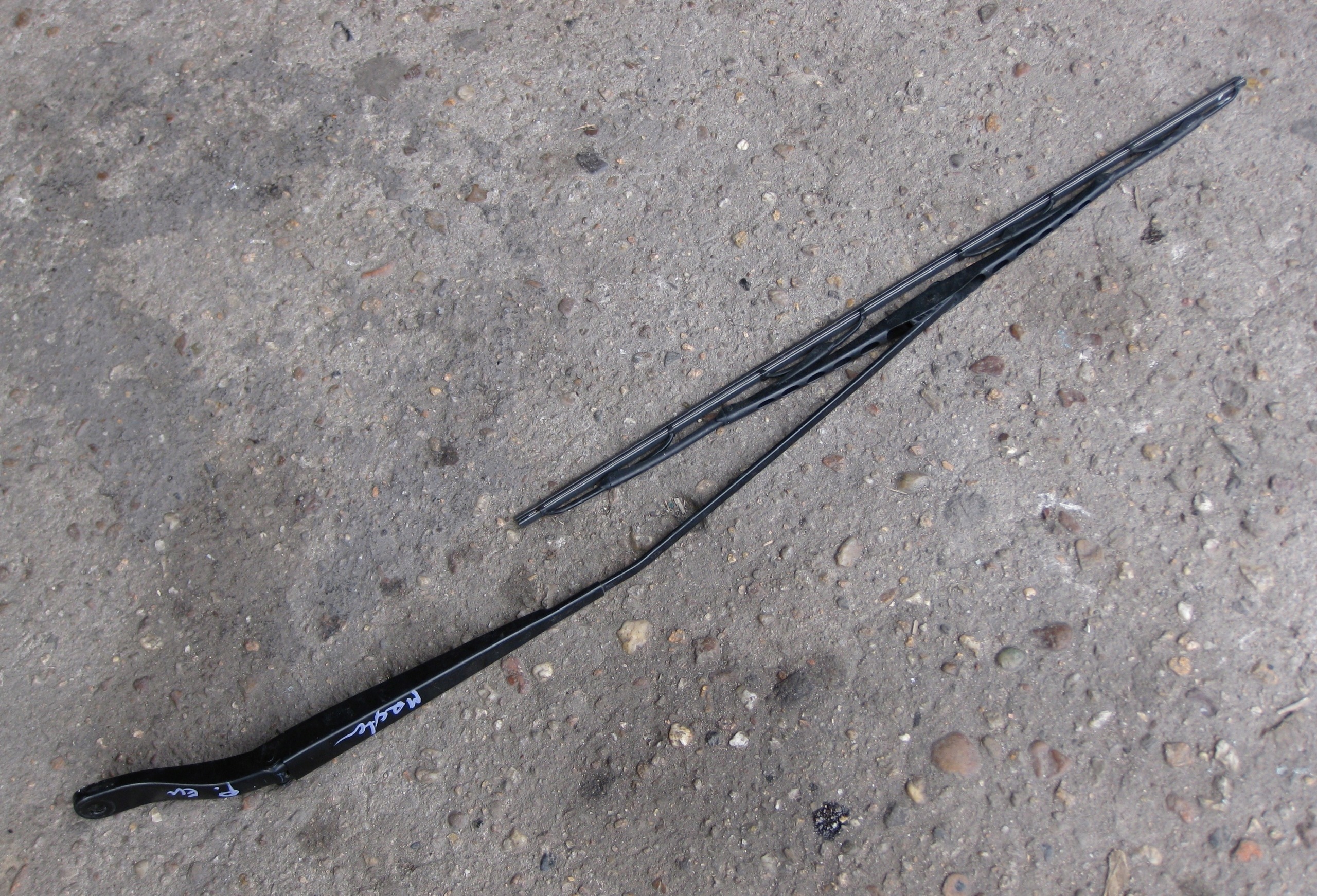RENAULT MASTER III LIFT wiper arm right front front 8200734777