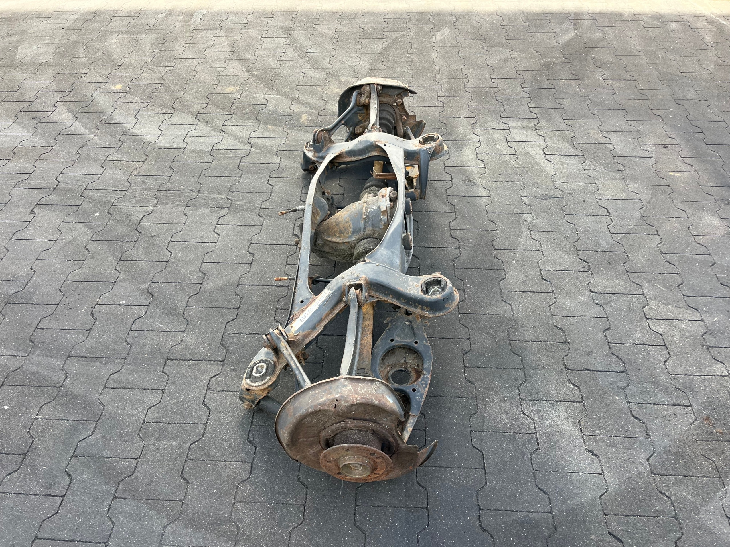 axle beam subframe springing rear part MERCEDES-BENZ E-KLASA W124 + differential semi-axis