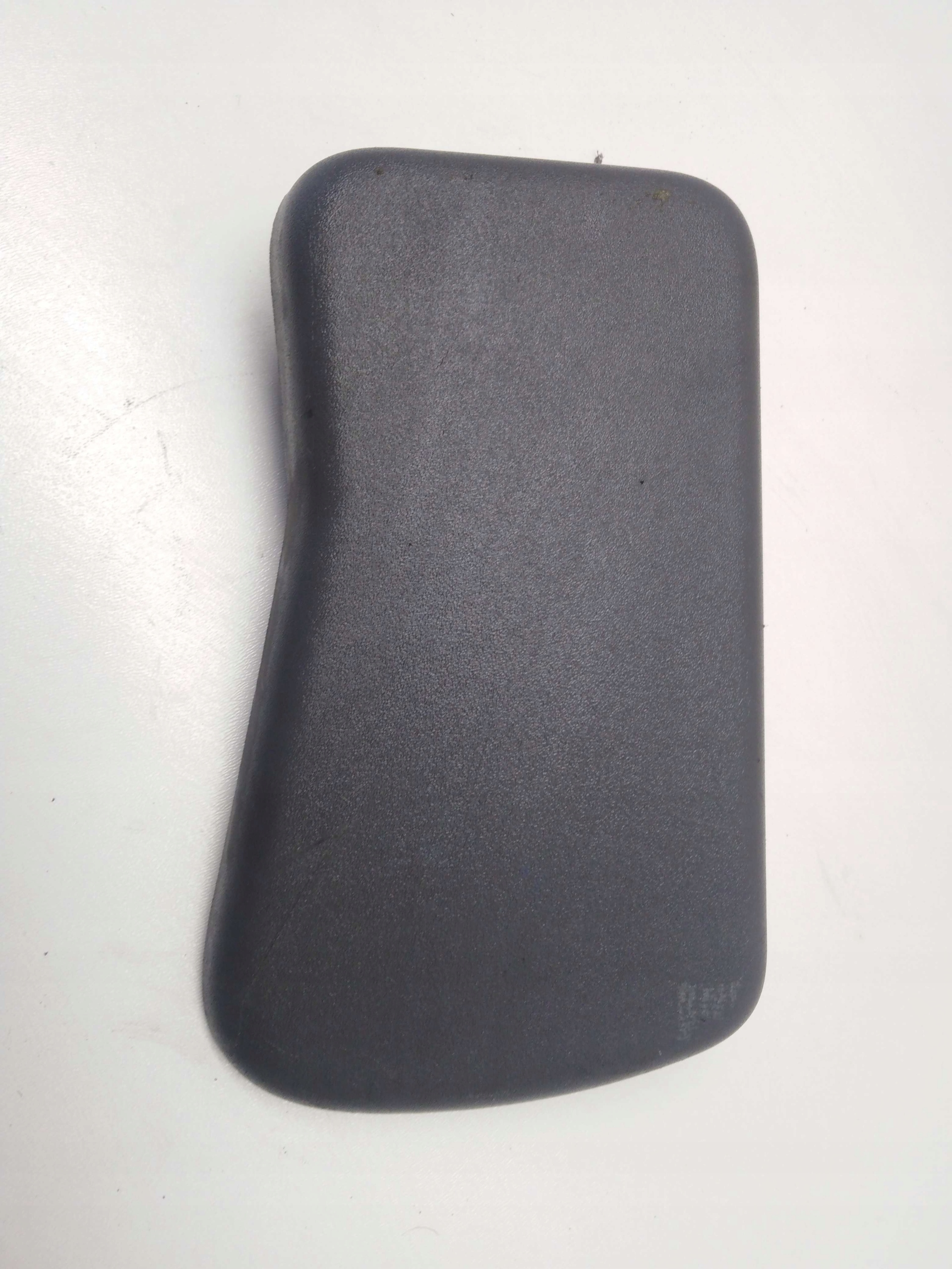 защита заглушка volvo oe 30632906