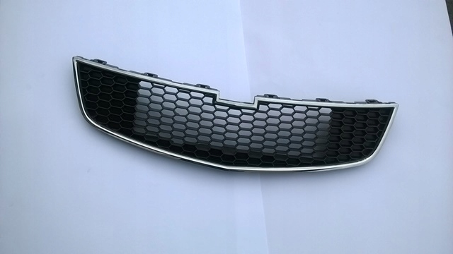 CHEVROLET CRUZE grill dolny 96 832 937