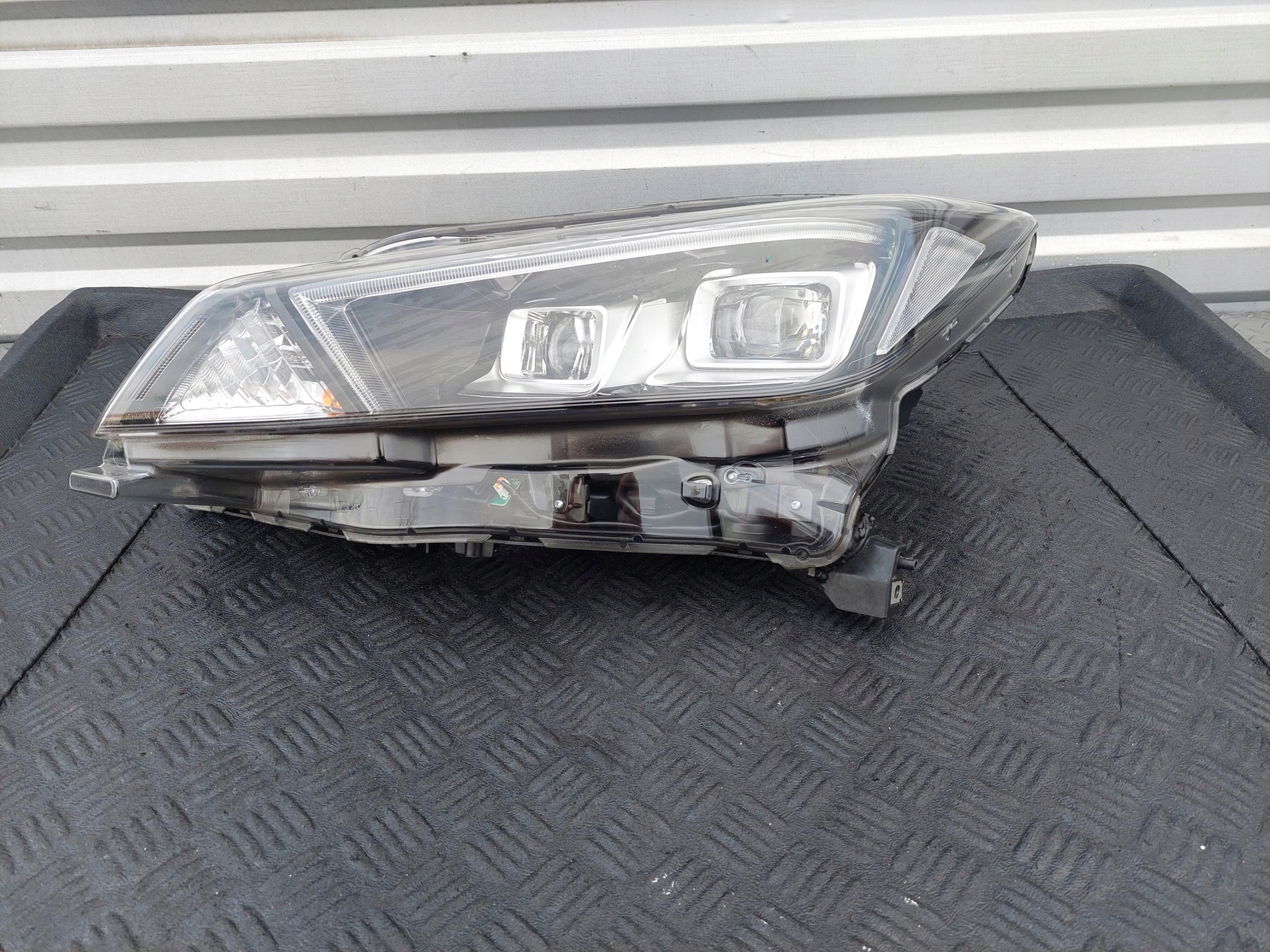 light front front left complete FULL LED 260605SJ5A NISSAN LEAF II ZE1