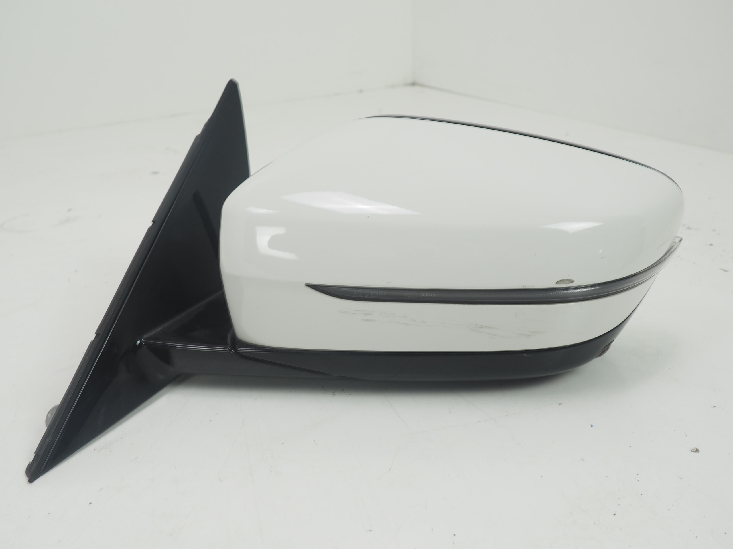 LUSTERKO ZEWNĘTRZNE LEWE BMW G30 G31 9PIN 300 SHAD