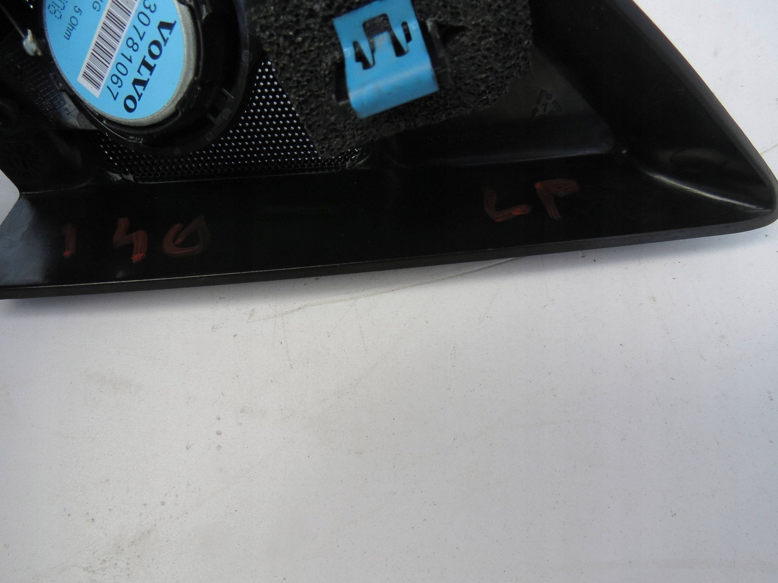 TROJKAT speaker door PRZEDNICH left VOLVO XC60 30781067