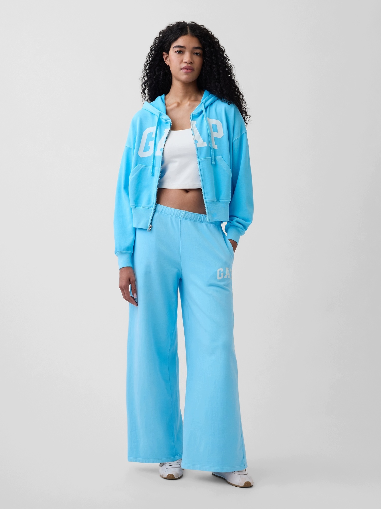 Gap Tepláky s logem Wide-Leg
