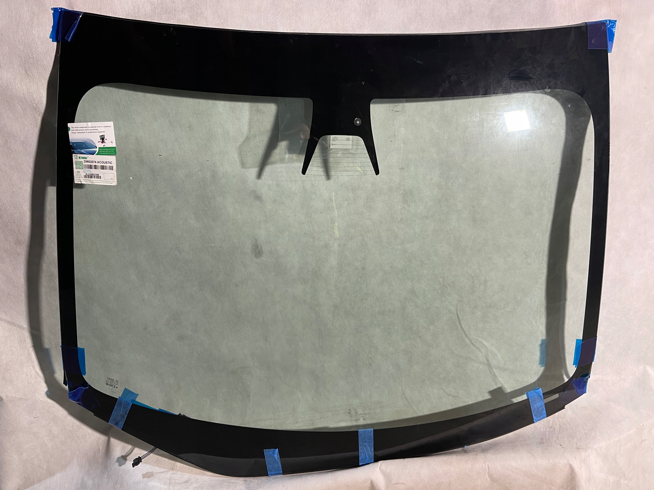 SZYBA PRZEDNIA CZOŁOWA TESLA 3 SEDAN SENSOR KAMERA ACOUSTIC 2017-2021