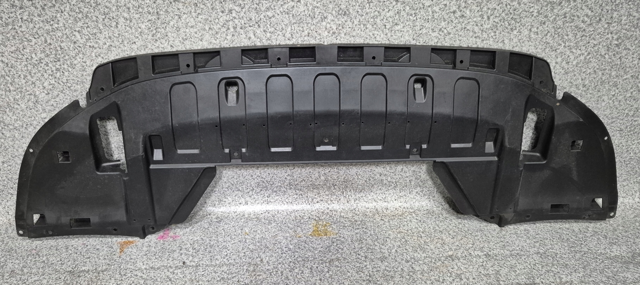 p-yta-os-ona-pod-silnik-mitsubishi-outlander-iii-5370b626-orygina